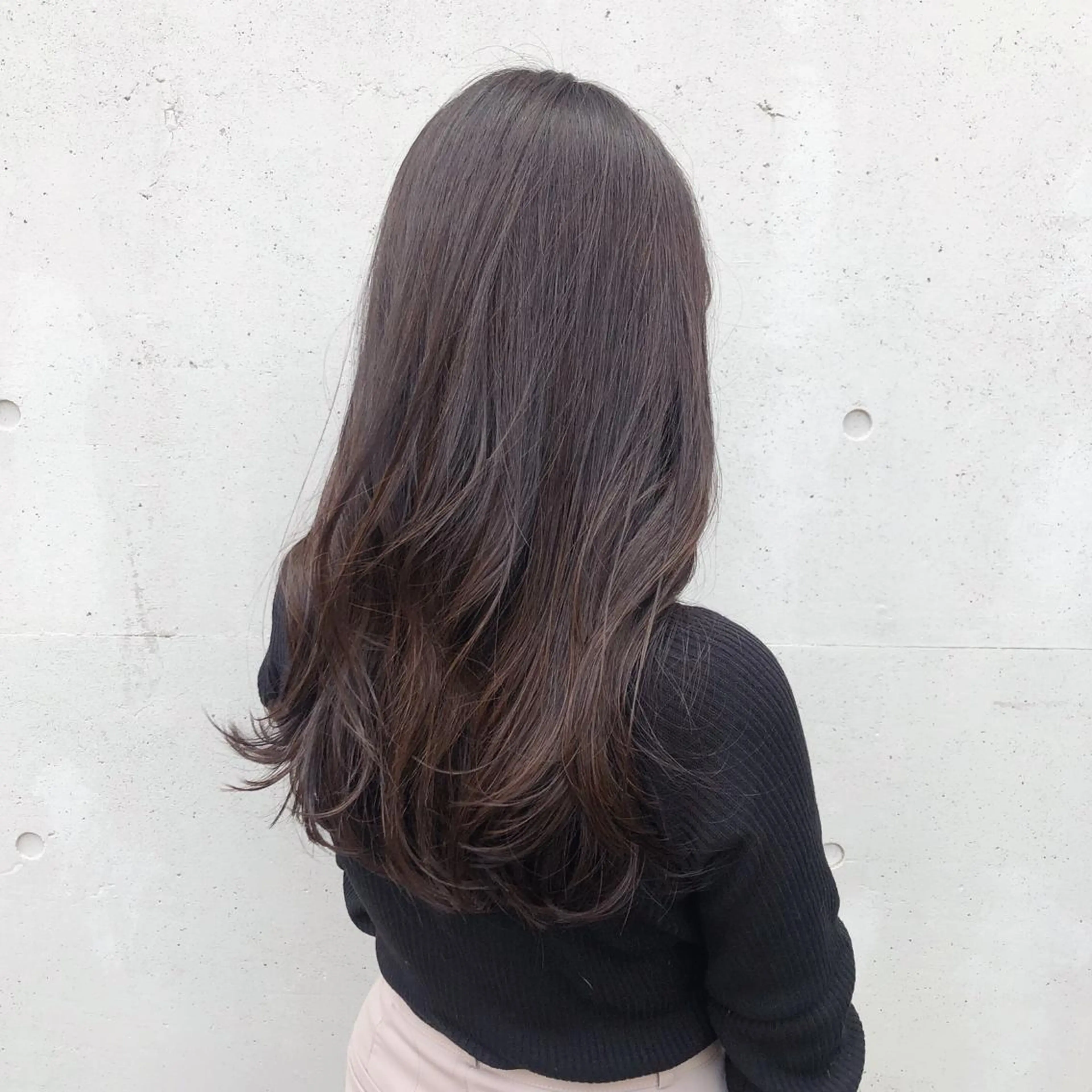 ロング カラー ヘアアレンジ アッシュ ベージュカラー 透明感カラー カット ヘアカラー トリートメント 酸性縮毛矯正🧴韓国 レイヤー/髪質改善のヘアスタイル