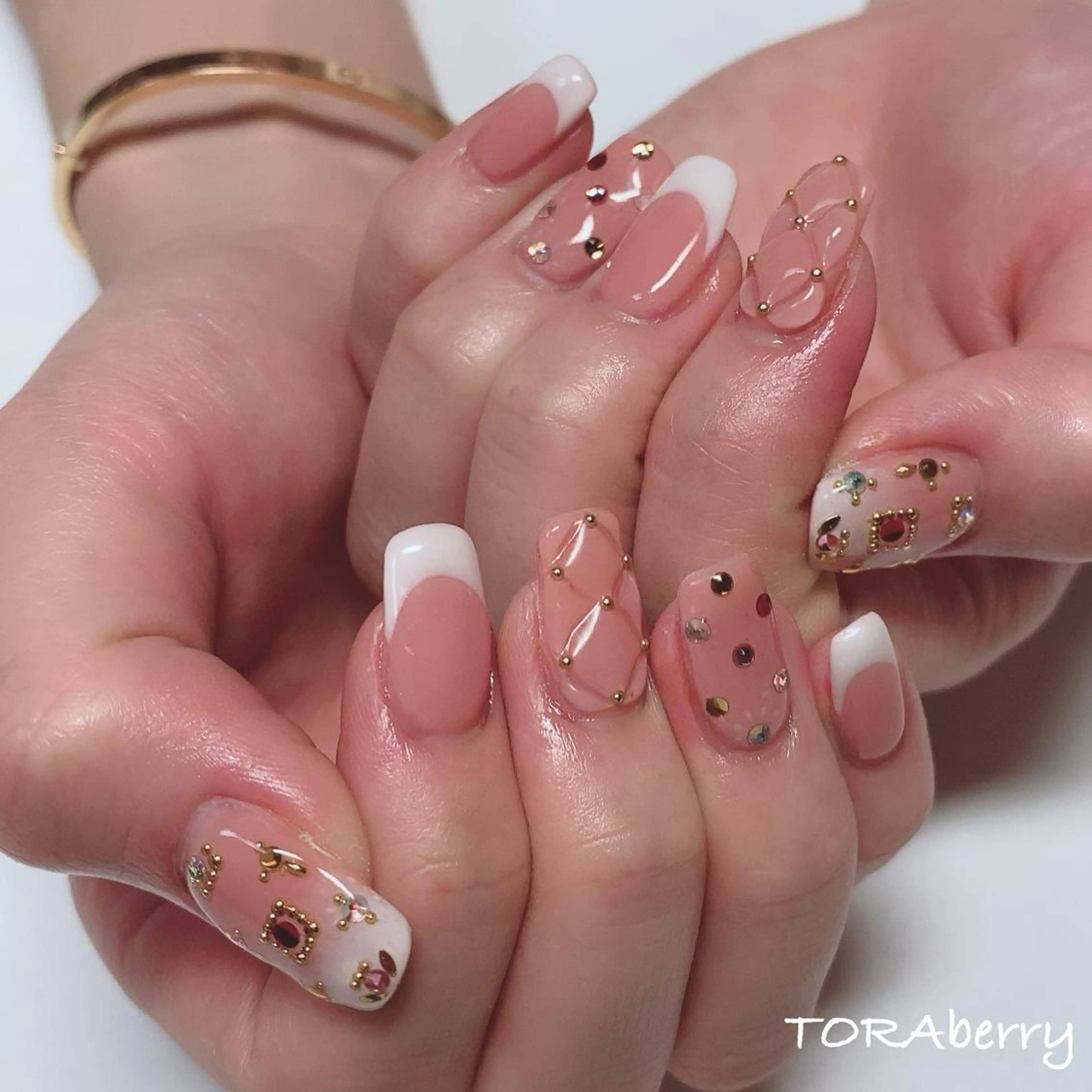 ネイル ハンドネイル ネイリスト なつみのネイルデザイン