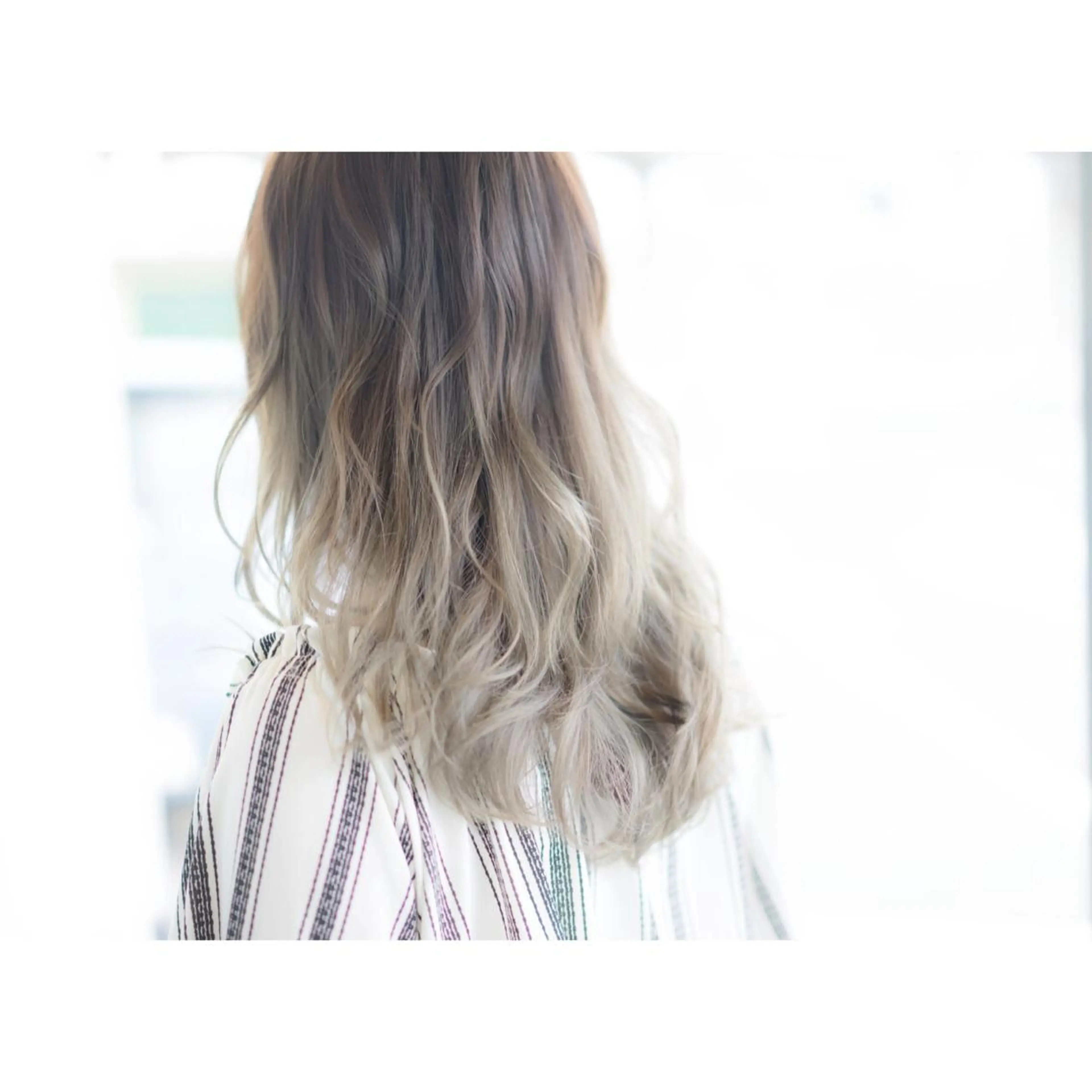 ロング カラー グラデーションカラー グレージュ 圧倒的なクォリティ✨ waku 岡崎店のヘアスタイル