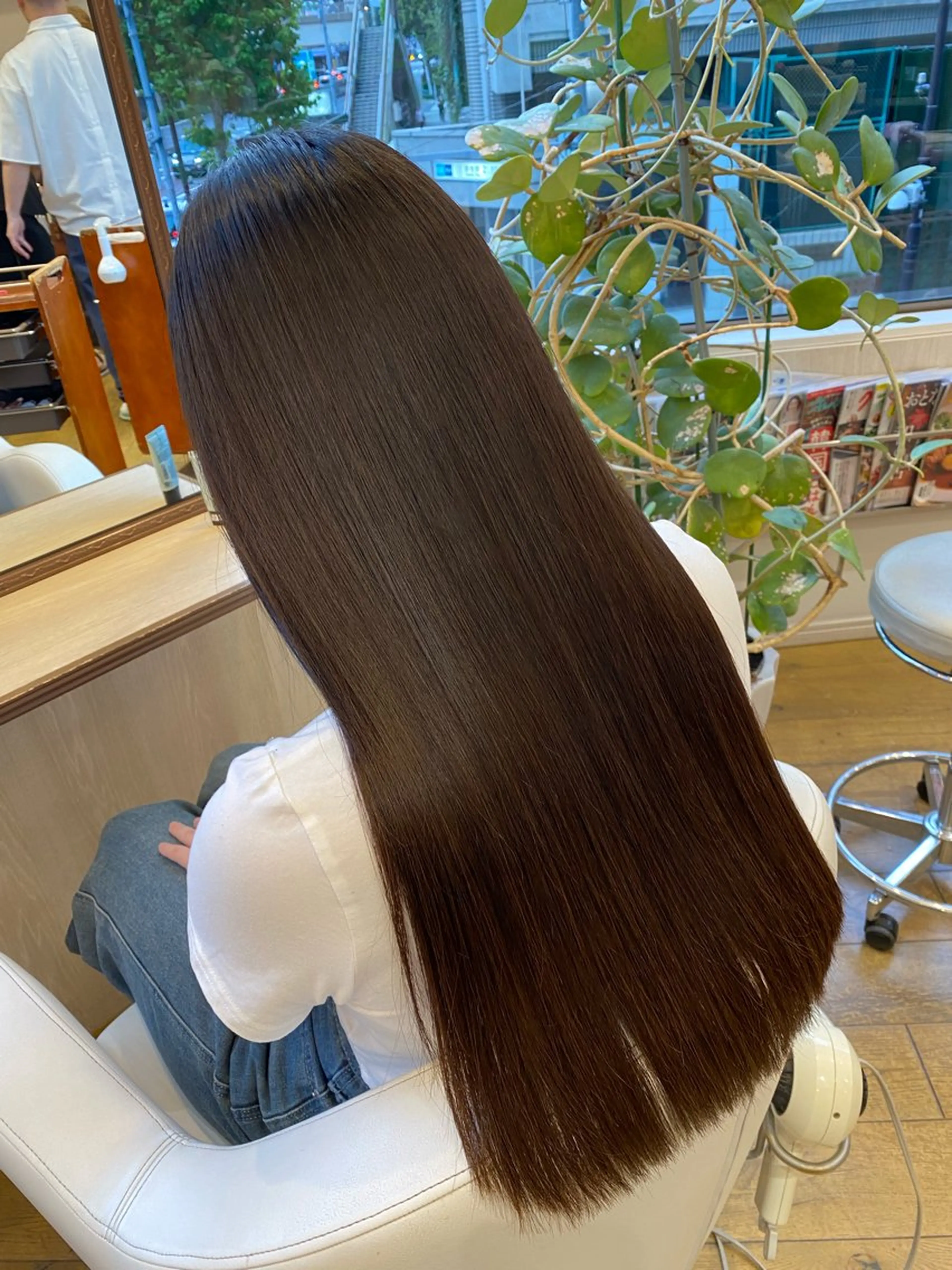 ロング 縮毛矯正 カット 縮毛矯正 艶感🫧透明感カラー YUKARIのヘアスタイル