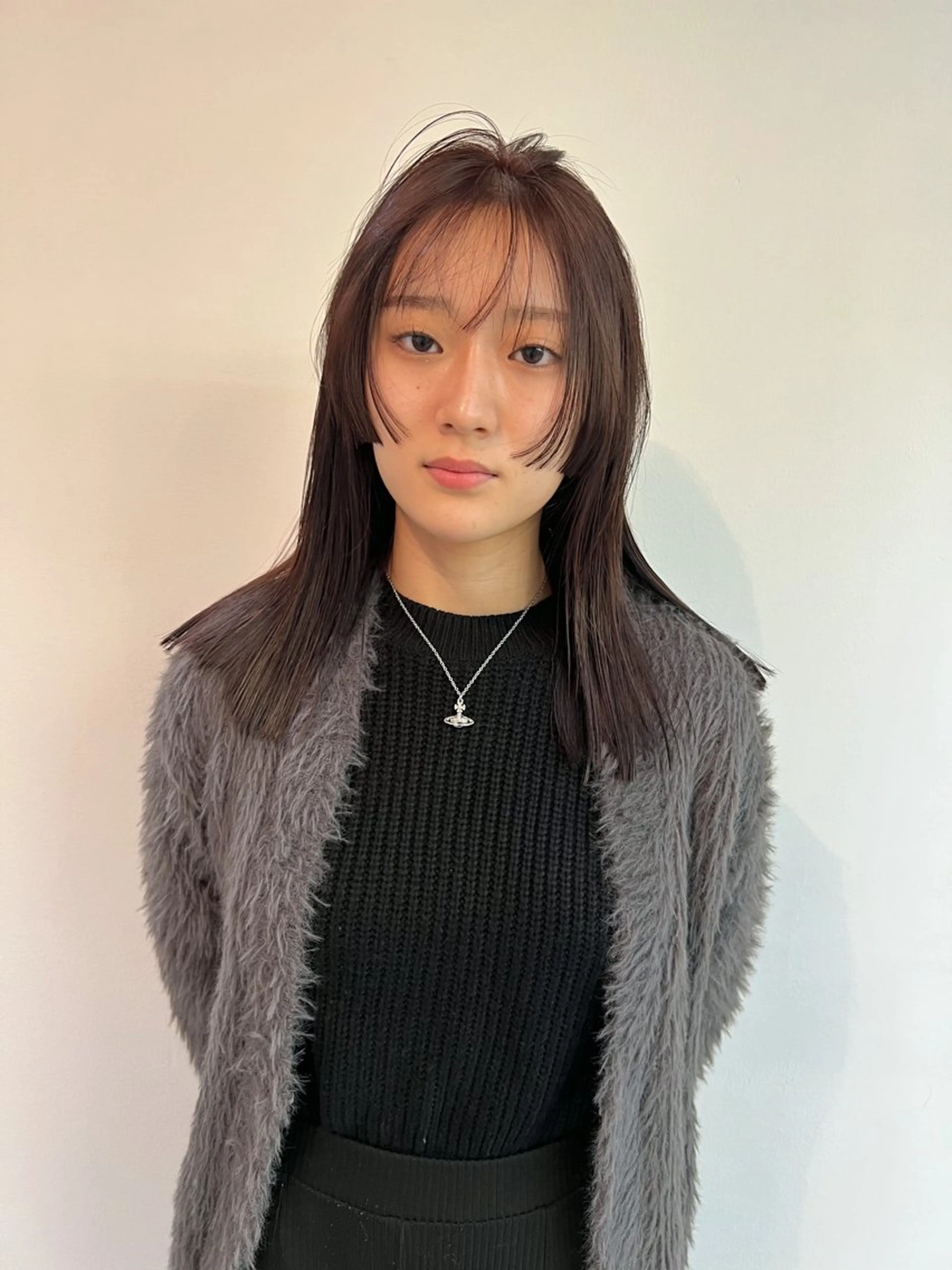 ロング カラー 顔周りレイヤー/韓国 ブリーチminamiのヘアスタイル