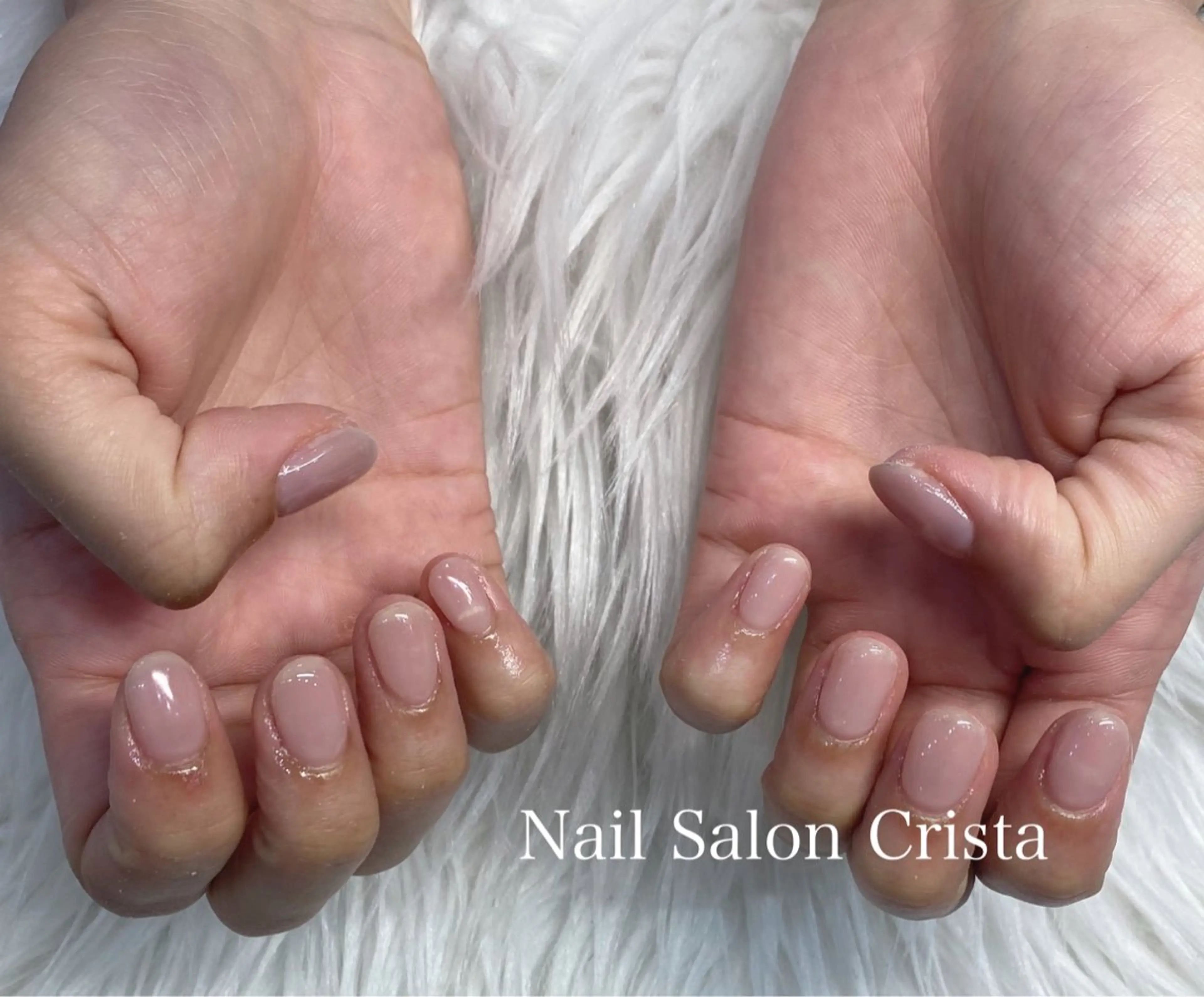 ネイル ジェルネイル パラジェル ホワイト ハンドネイル CRISTA MOMOのネイルデザイン
