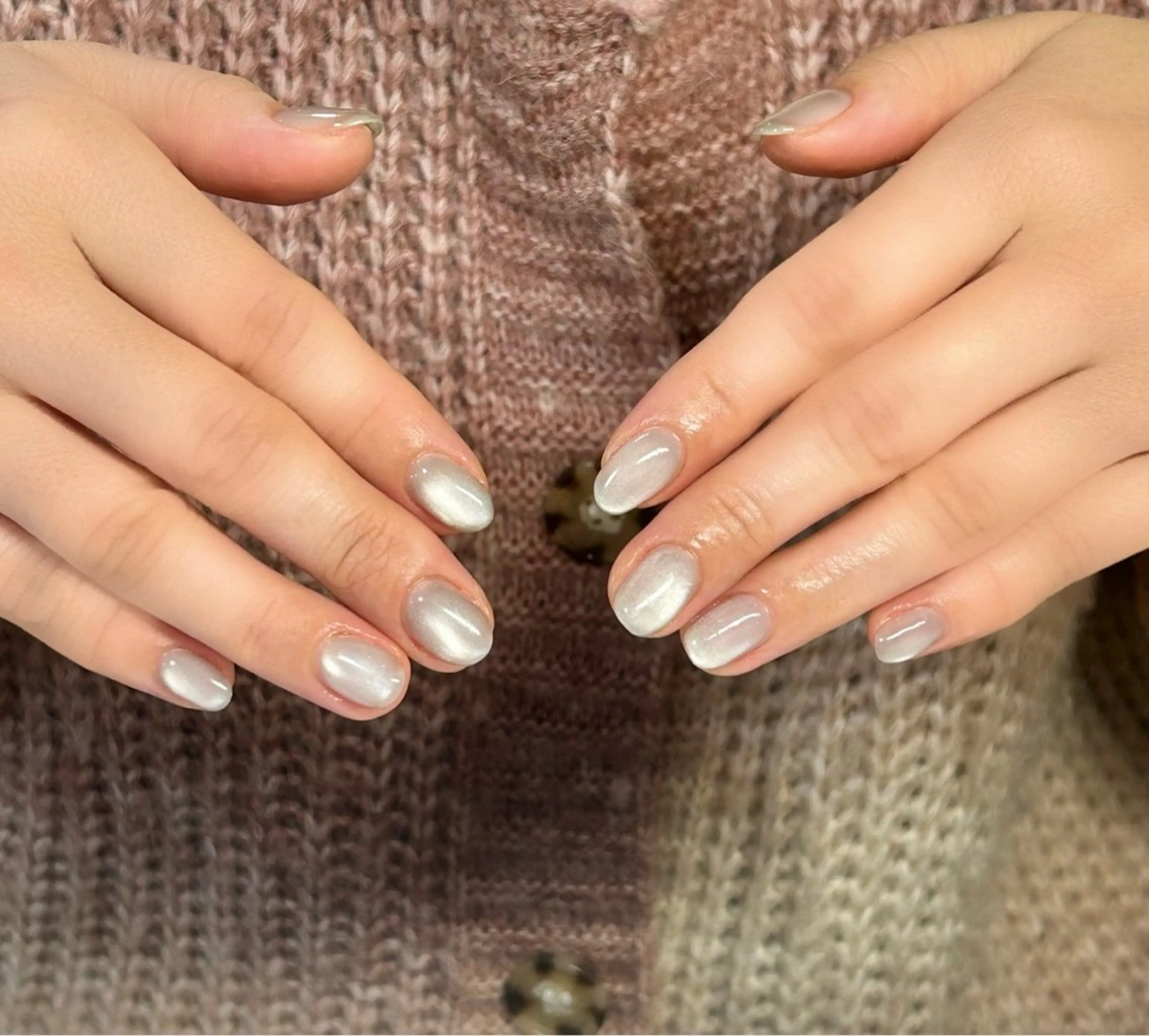 ネイル マグネットネイル マグネットワンカラー ワンカラーネイル ハンドネイル KANA  ︎︎のネイルデザイン