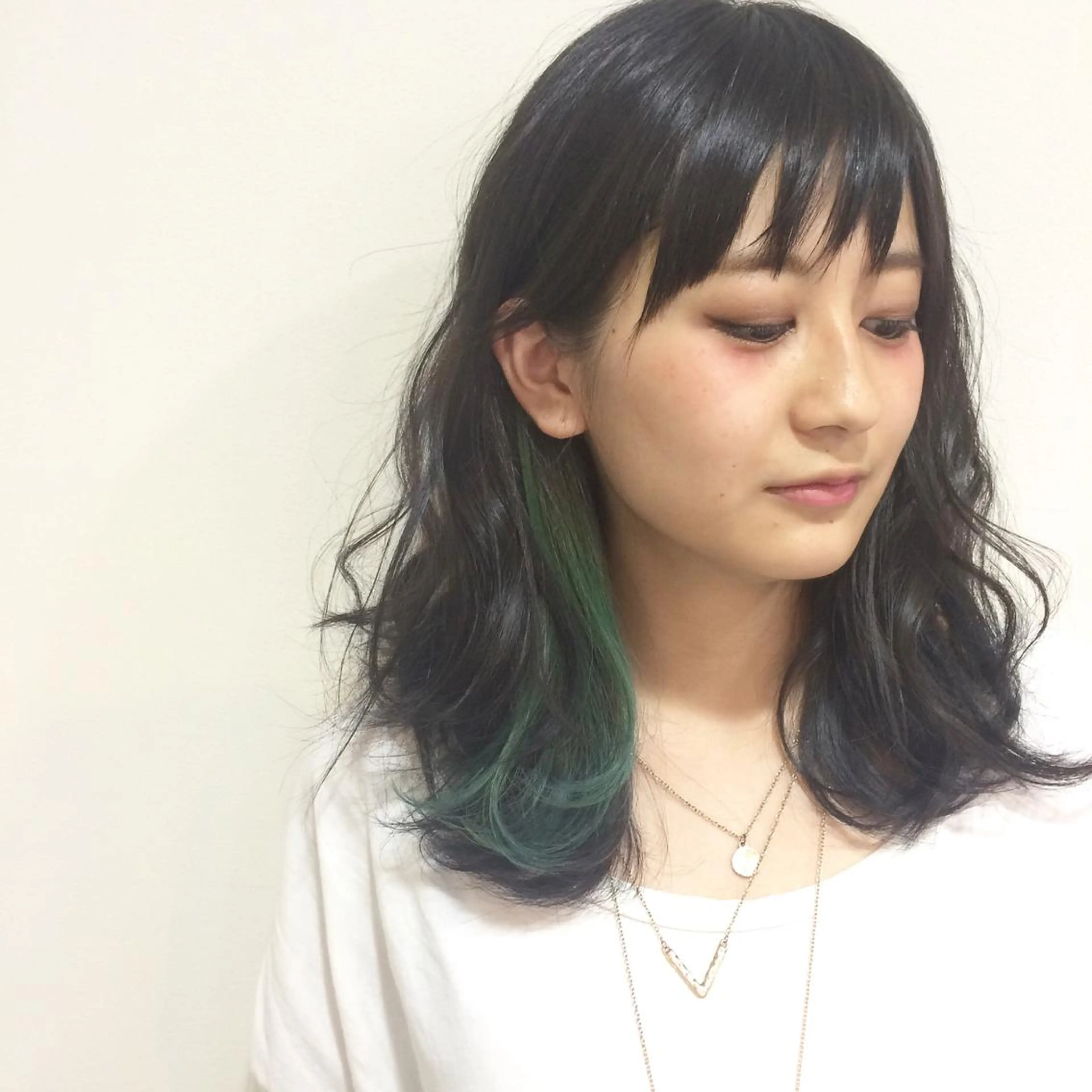 ショート ミディアム セミロング ロング カラー パーマ ヘアアレンジ メンズ メンズインナーカラー インナーカラー 岡田 杏のエステ・リラクイメージ