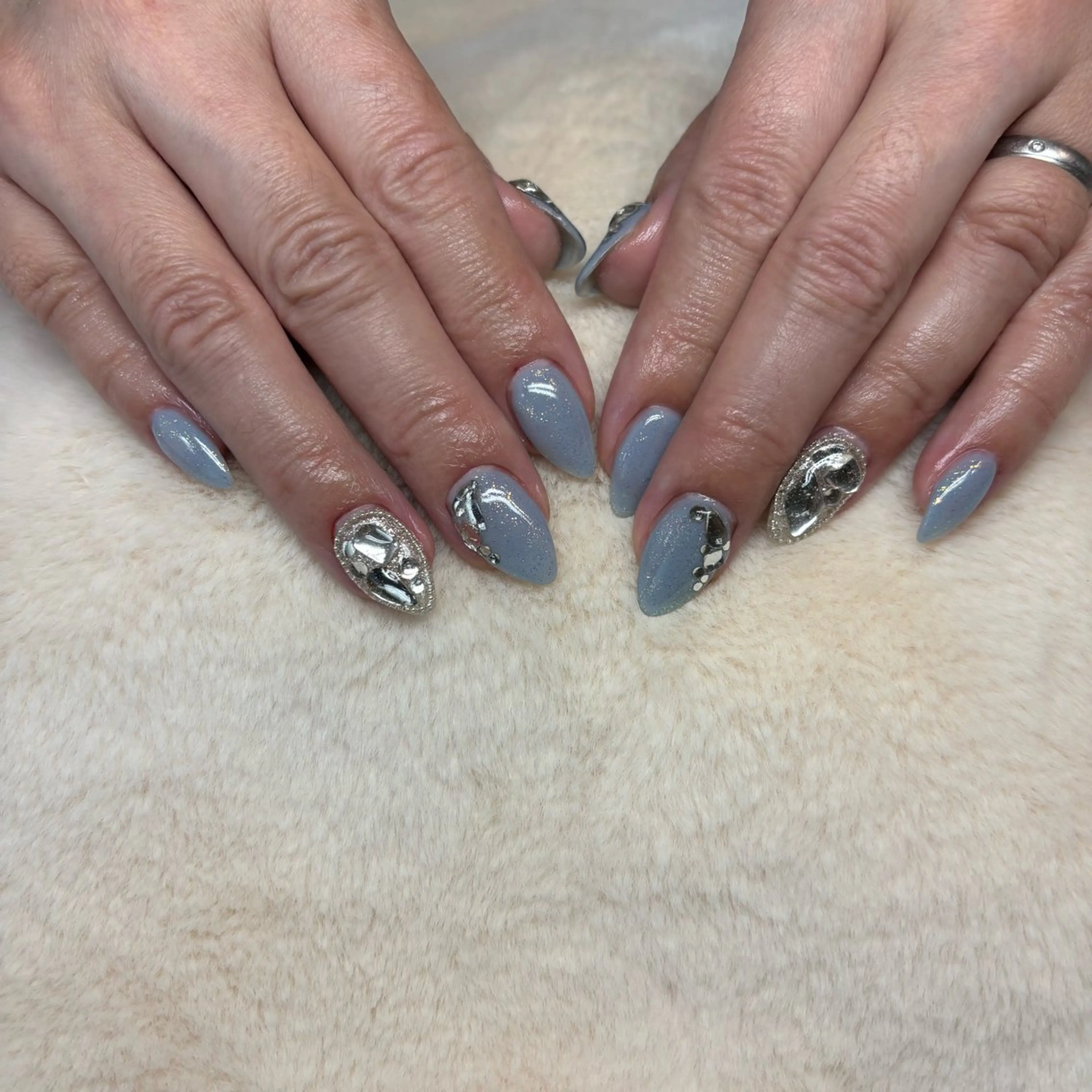 ネイル es nailのネイルデザイン