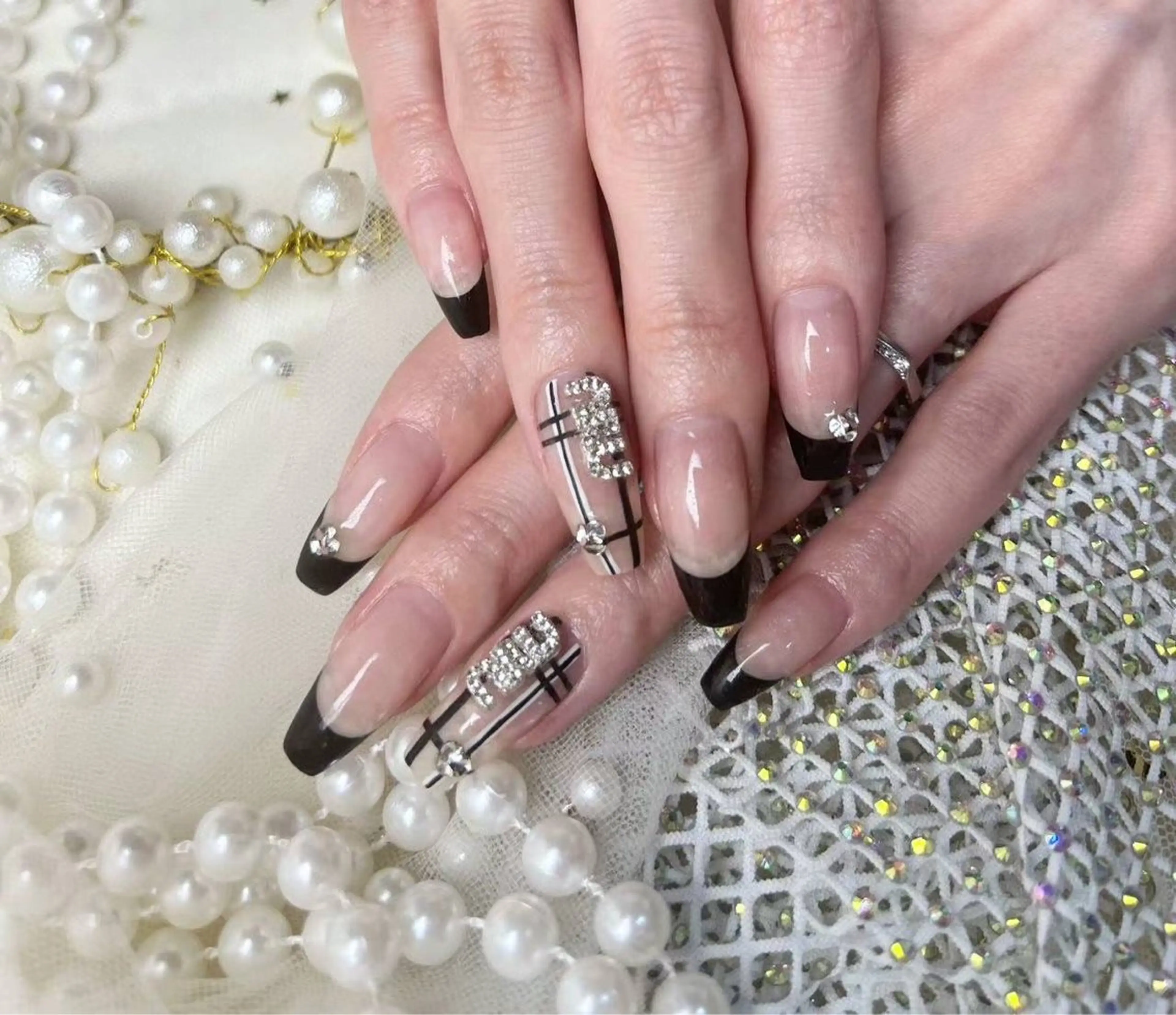 ネイル アートネイル フラワーネイル フットネイル ジェルネイル キラキラネイル ハンドネイル Babarla Nailのネイルデザイン