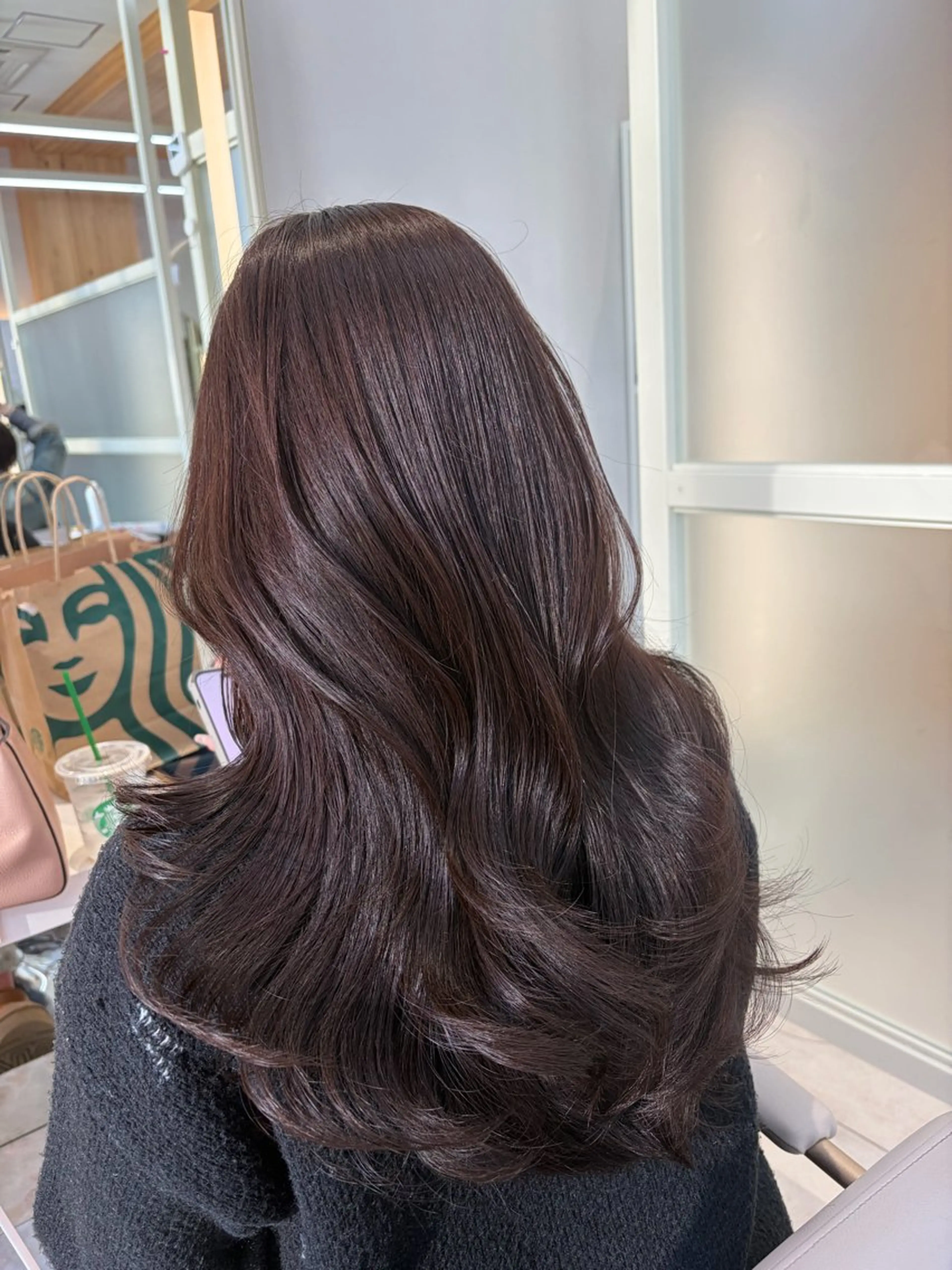 セミロング oto🤍×美髪× ゆるふわレイヤーのヘアスタイル