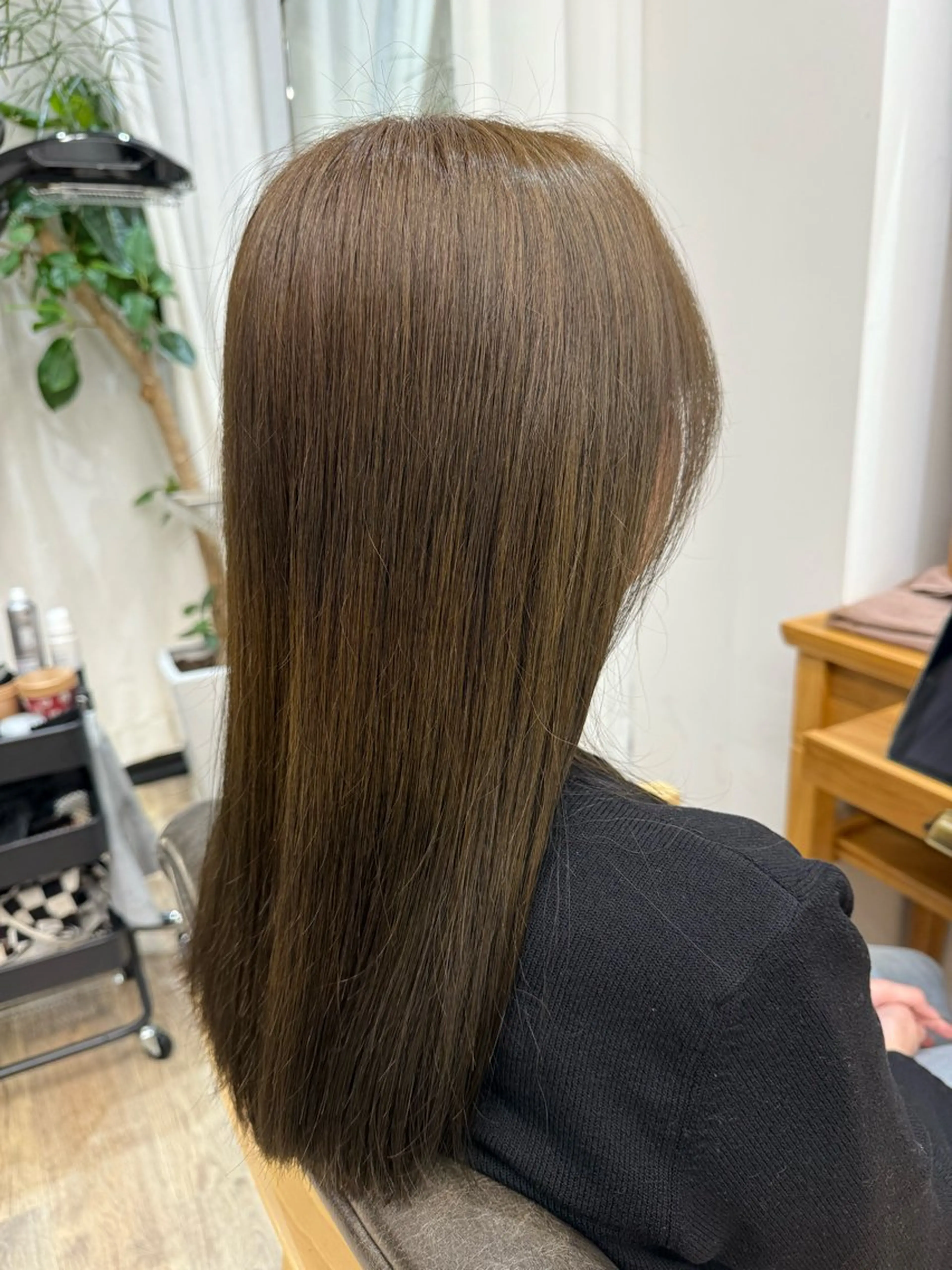 セミロング 艶カラー🎀Cara アシスタントwakoのヘアスタイル