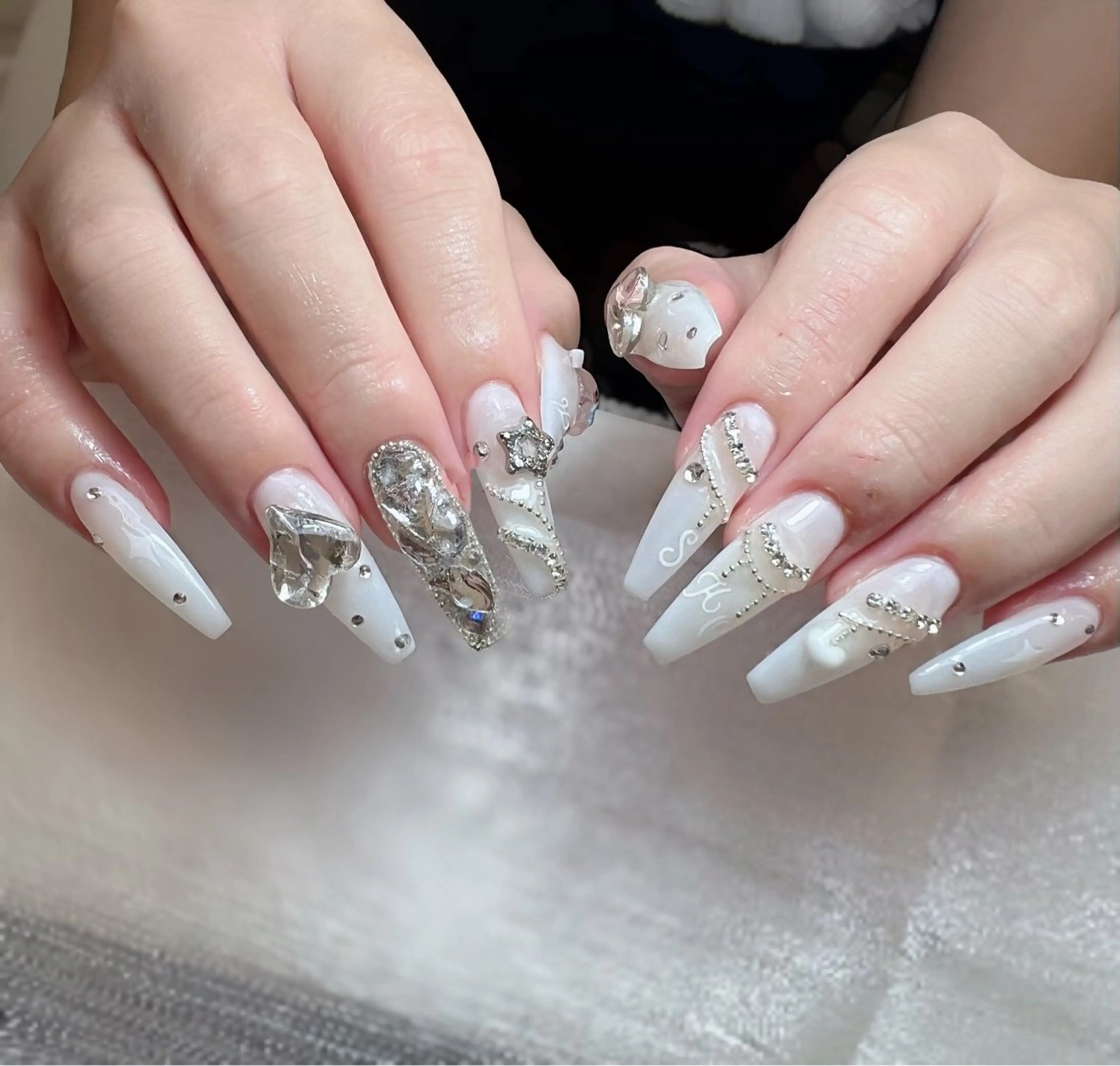ネイル マグネットネイル ミラーネイル ネイルチップ 冬ネイル ハンドネイル Lee Nailsのネイルデザイン