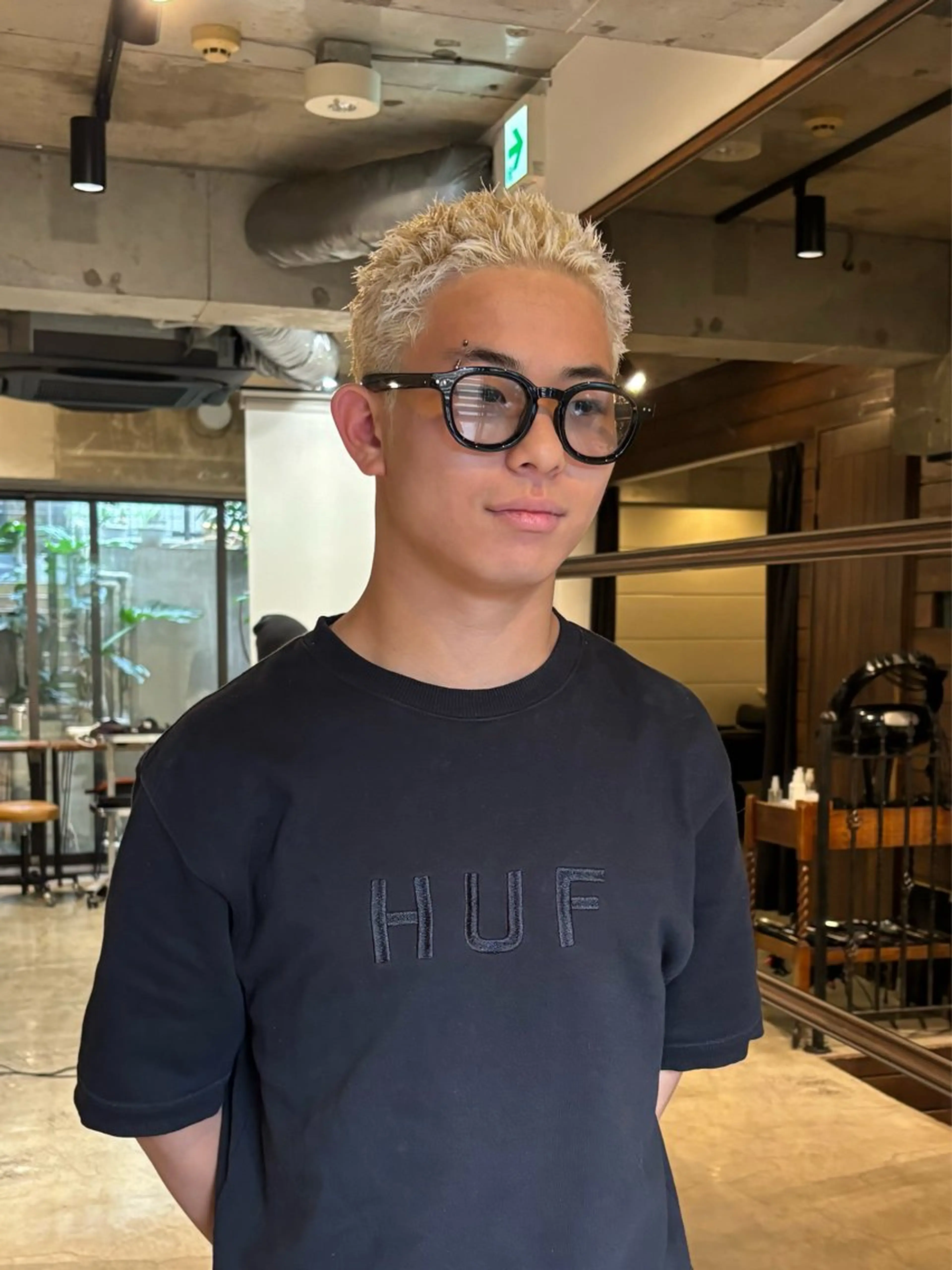 ショート パーマ カット ヘアカラー パーマ Elme所属・激安イージードリル 🔥平口はのんのヘアスタイル