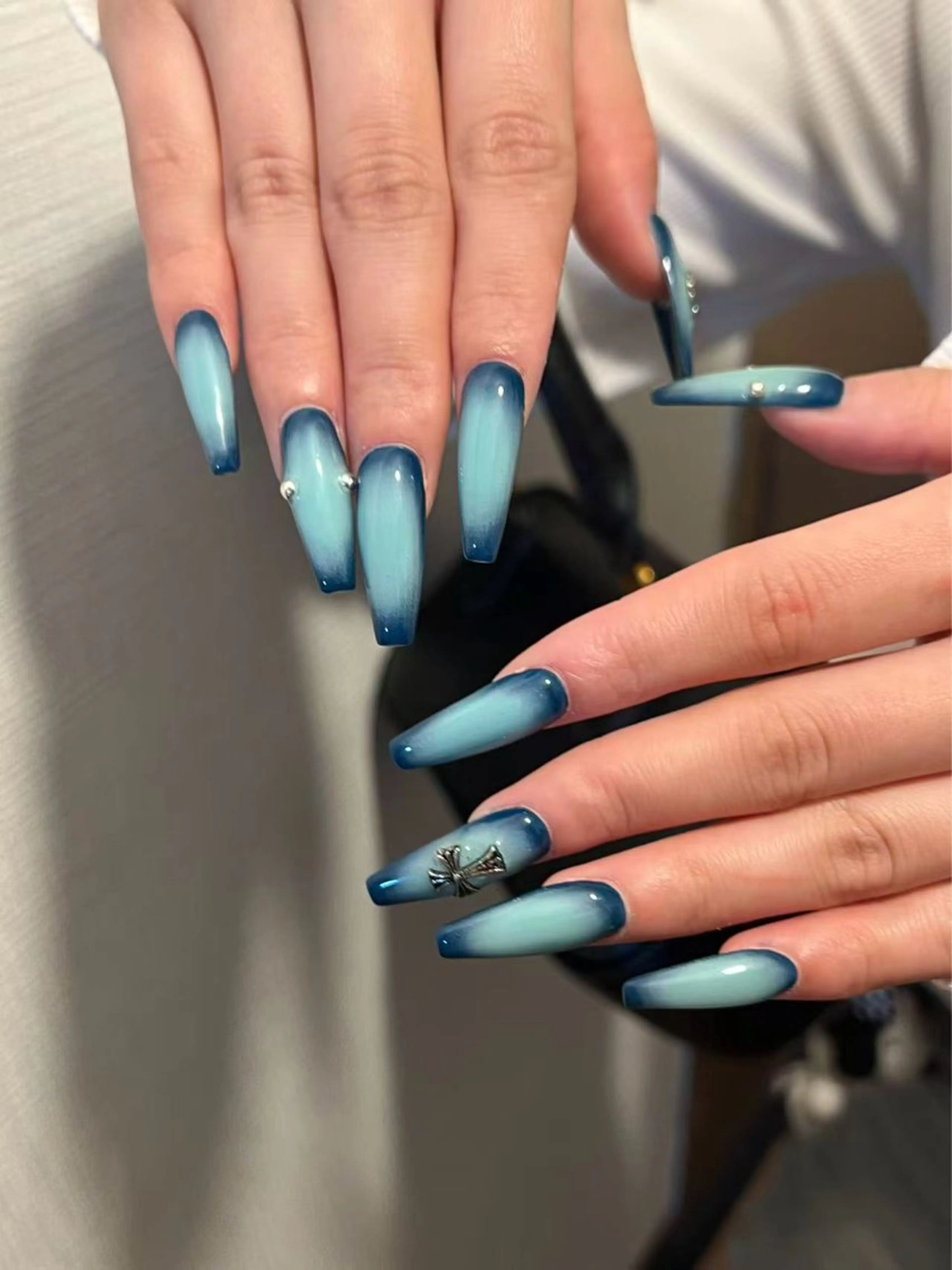 ネイル ハンドネイル Luna Gladeのネイルデザイン