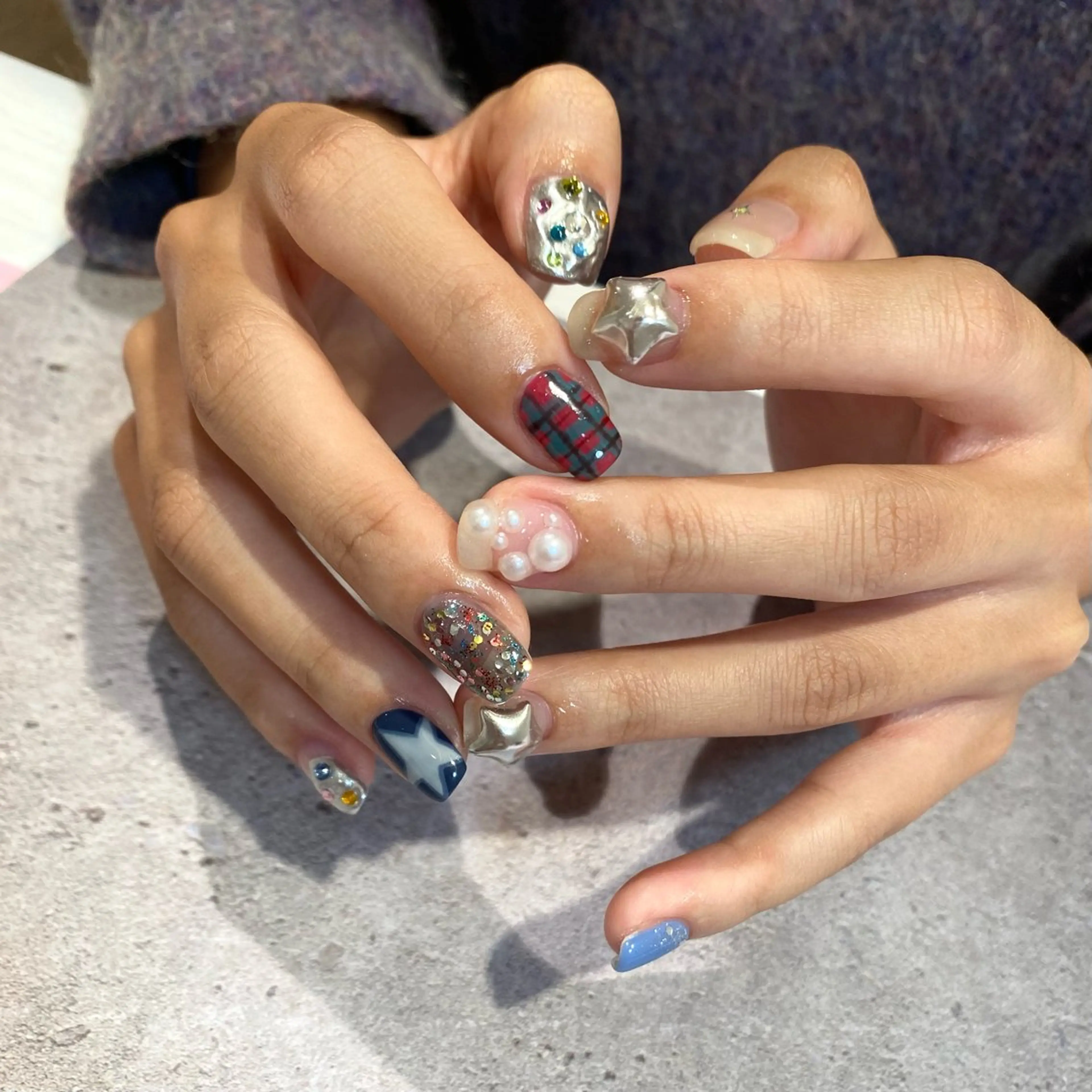 ネイル ハンドネイル WAVY airiのネイルデザイン