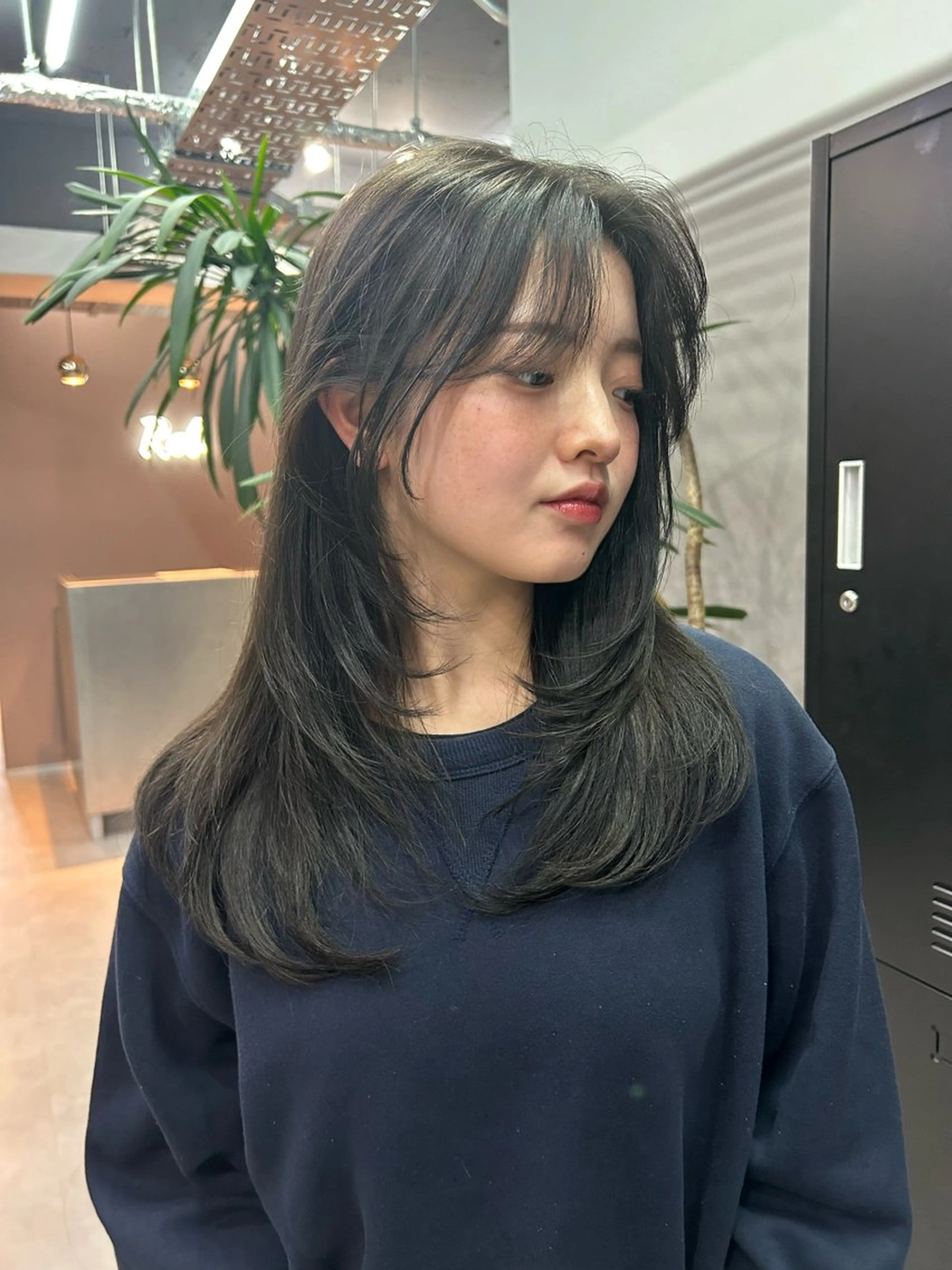 ミディアム 顔周りカット レイヤーカット ヘアカラー ミディアムレイヤー カット/ハイライトのヘアスタイル