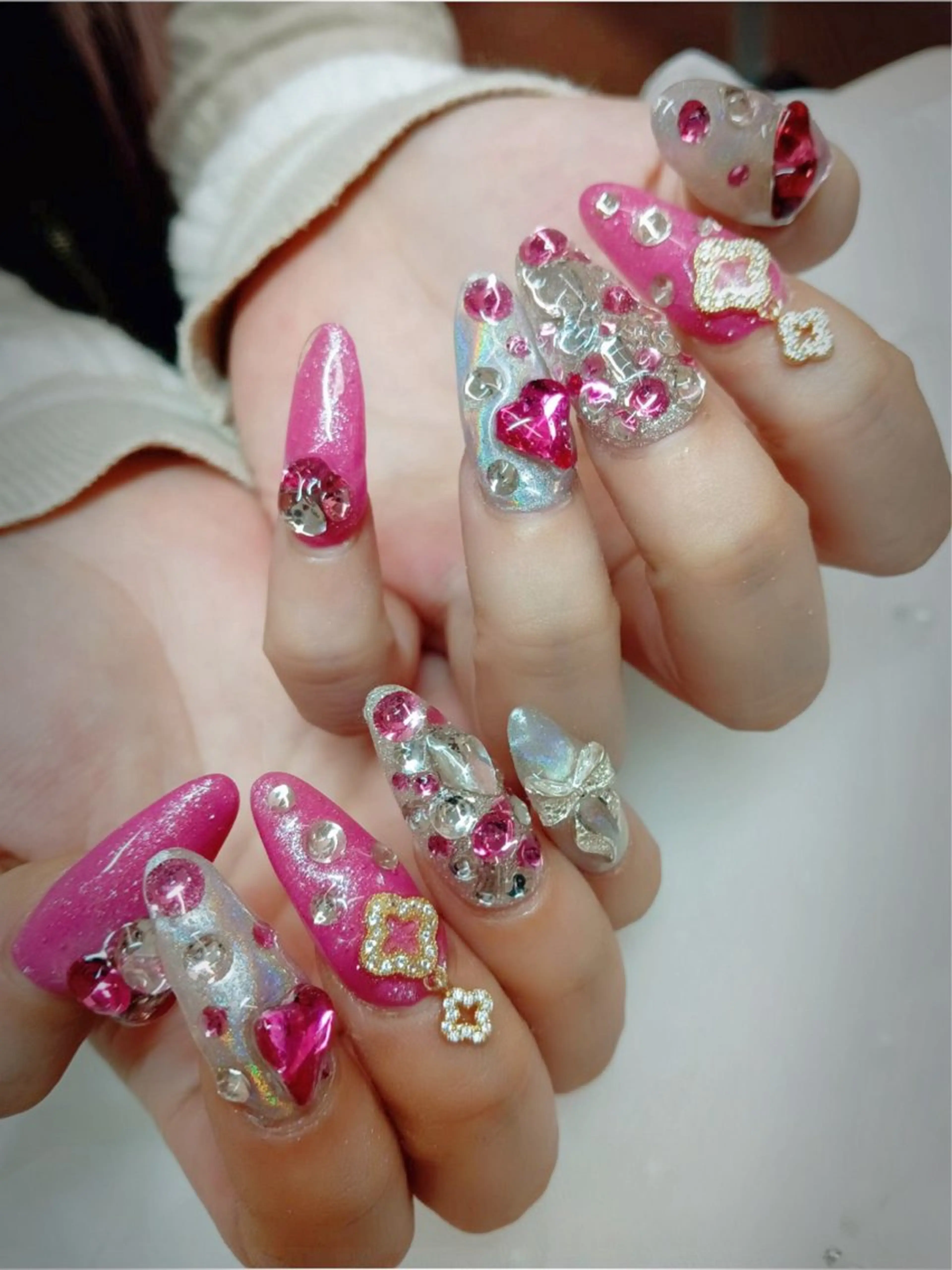 ネイル 柘植 祐子のネイルデザイン