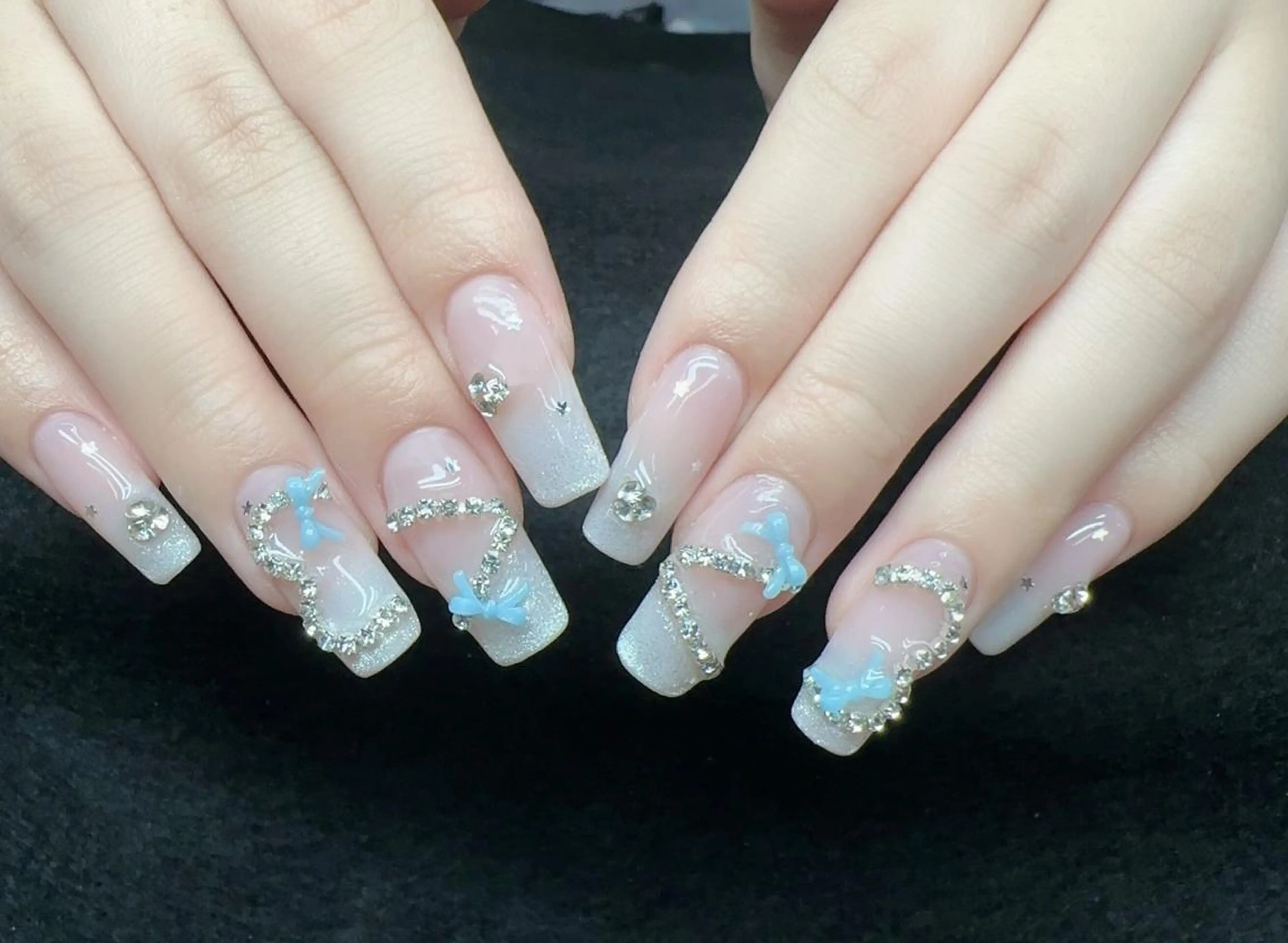 ネイル ハンドネイル ハンドケア Kaka_ パラジェル、長さだしのネイルデザイン