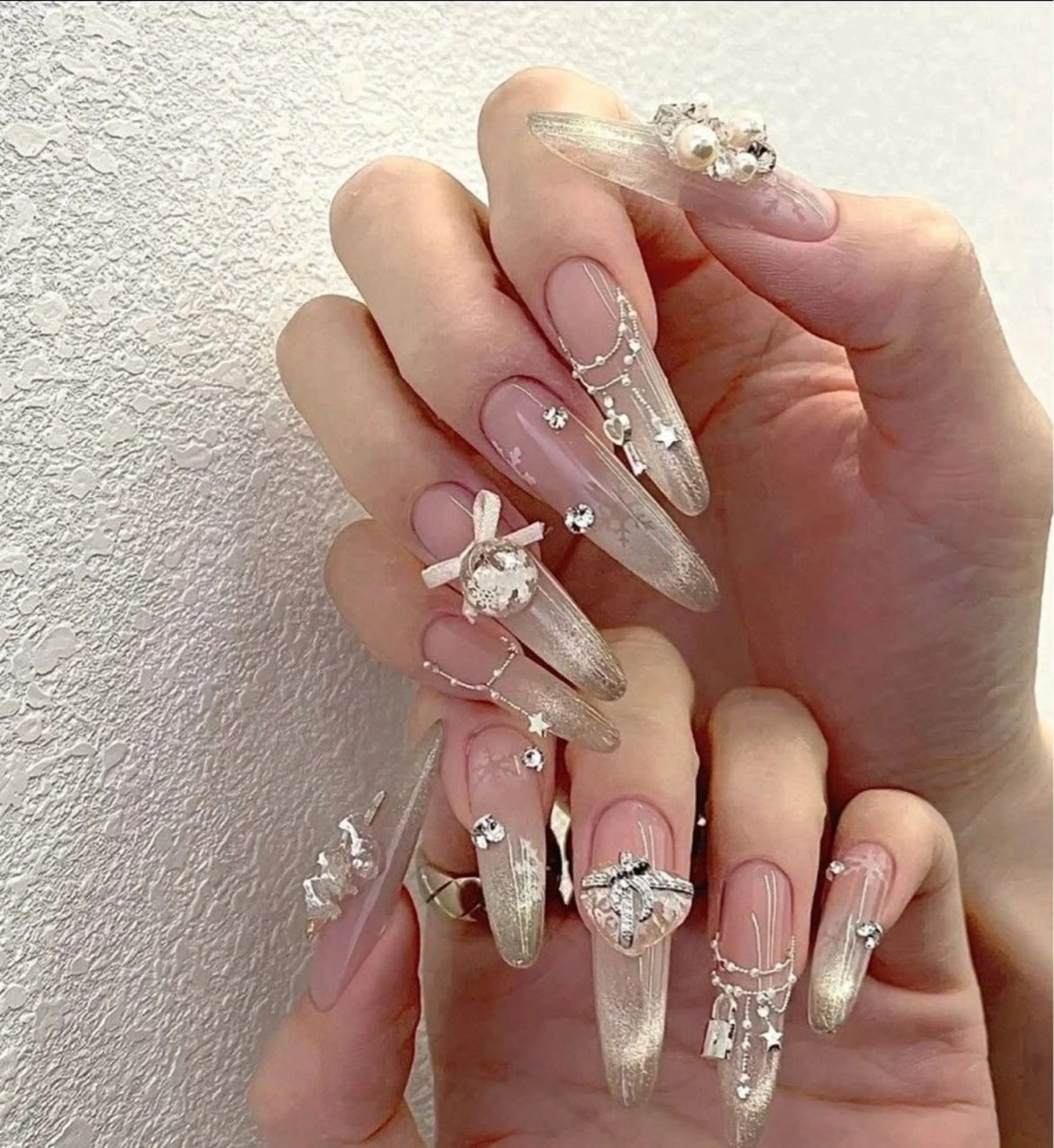 ネイル アートネイル 長さ出し ジェルネイル マグネットネイル ニュアンスネイル なな_ CloudyChanのネイルデザイン