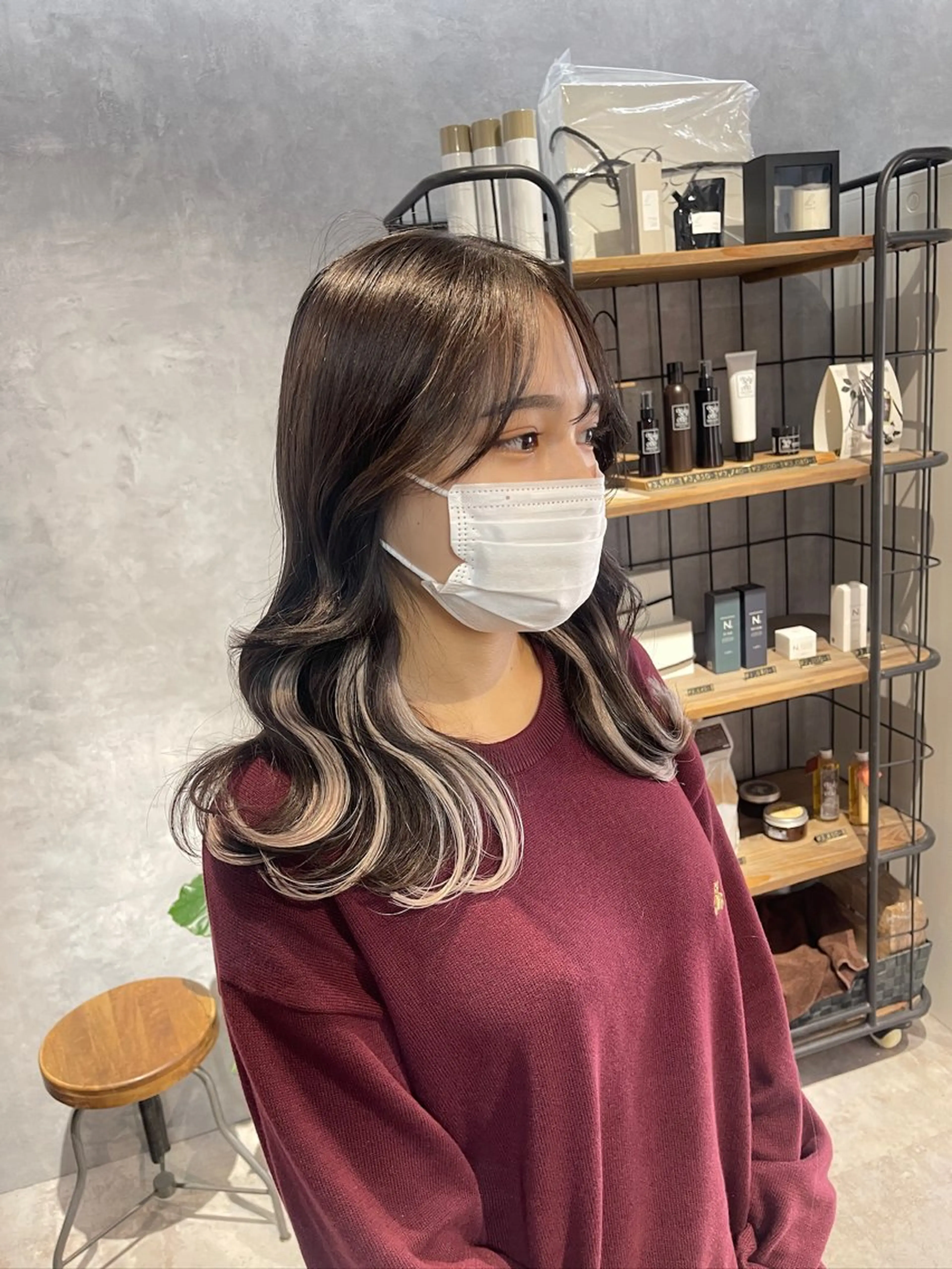 セミロング カラー ブリーチ インナーカラー カット ヘアカラー エクステ 福西 洋斗のヘアスタイル