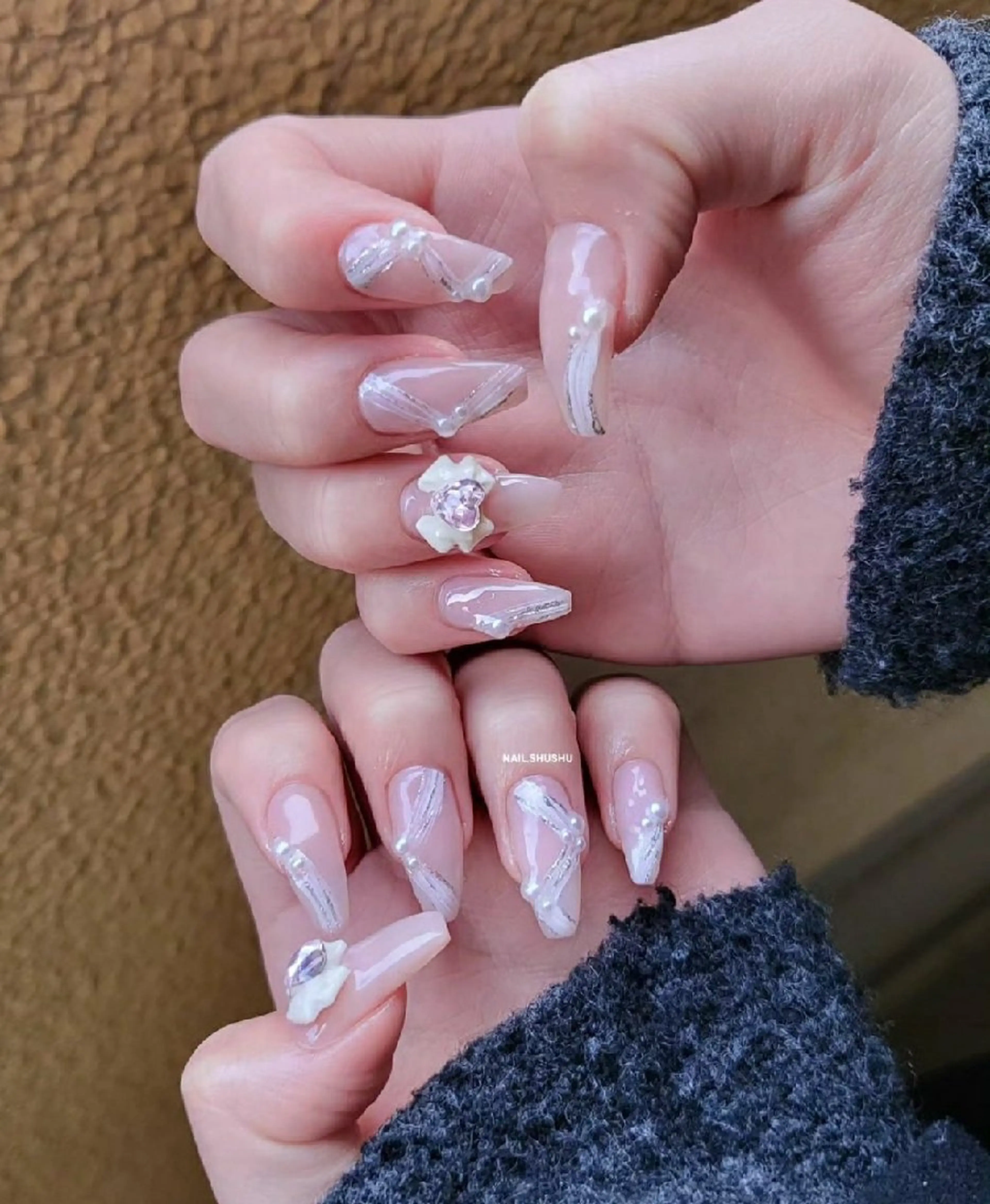 ネイル 持ち込み ニュアンスネイル ワンカラーネイル シンプルネイル 冬ネイル ハンドネイル 3dパーツ/流行り 👧shushu❤️のネイルデザイン