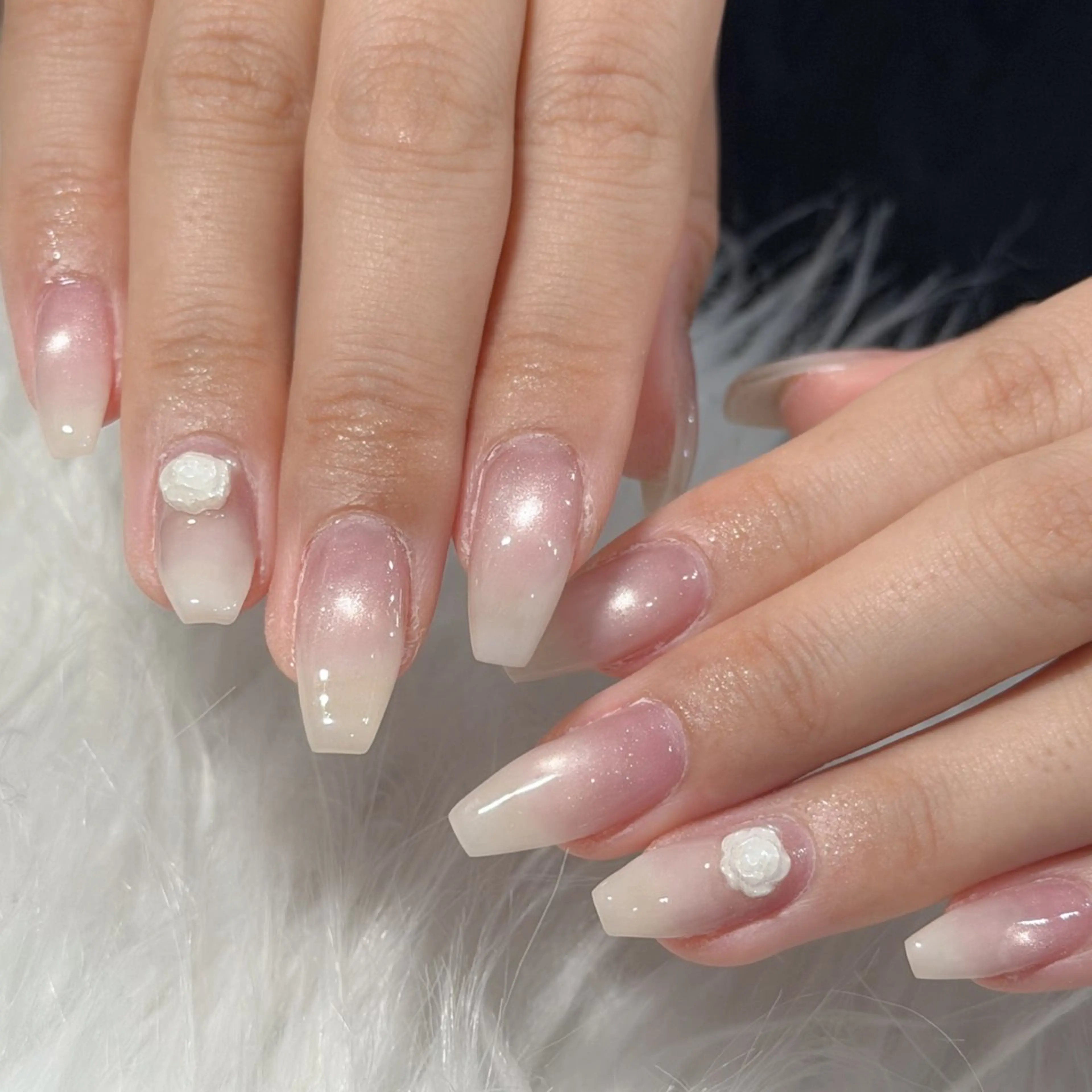 ネイル ハンドネイル フットネイル LAVISH nanamiのネイルデザイン