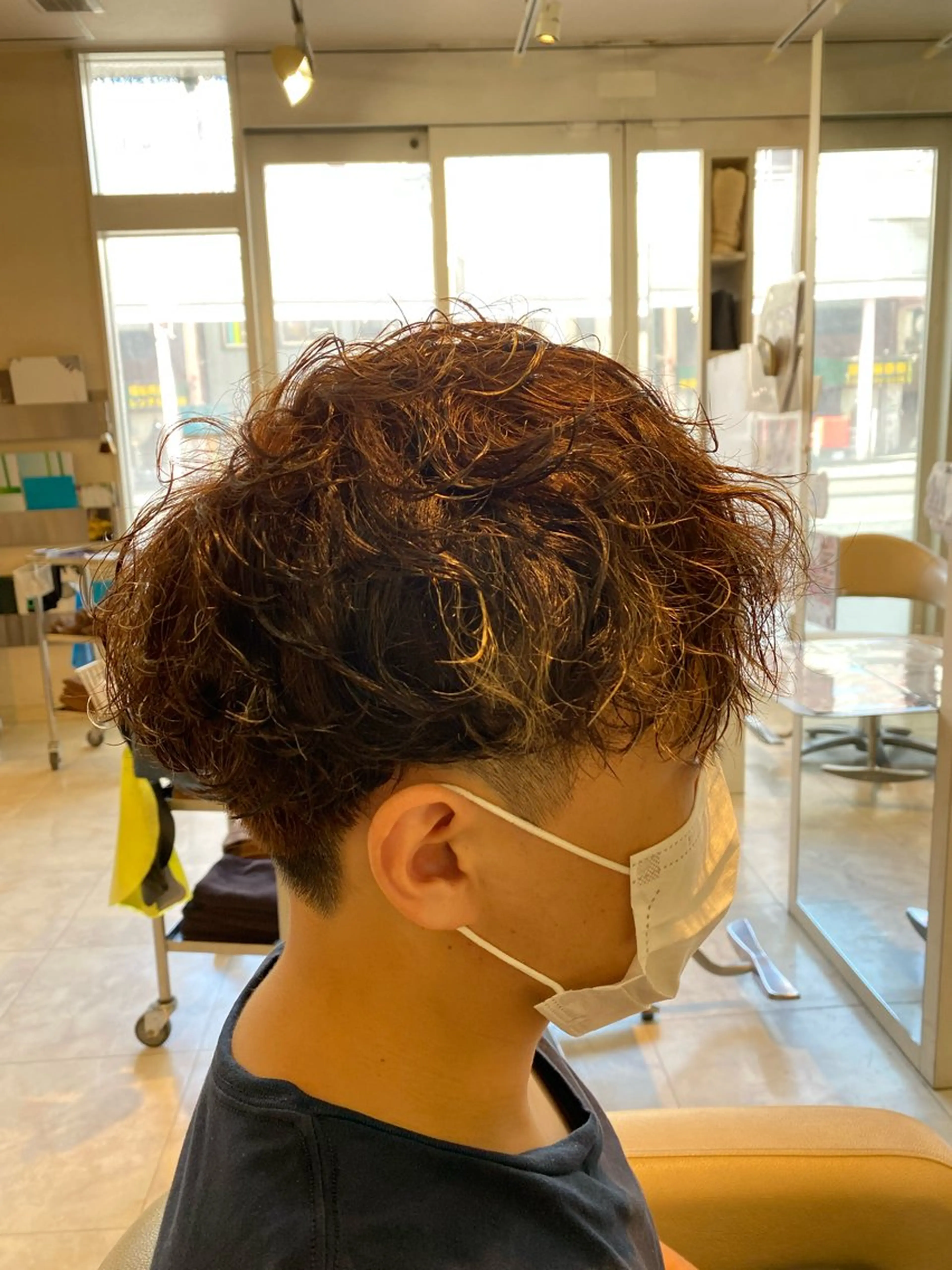 ショート パーマ メンズ カット パーマ 岡田 奈々のヘアスタイル