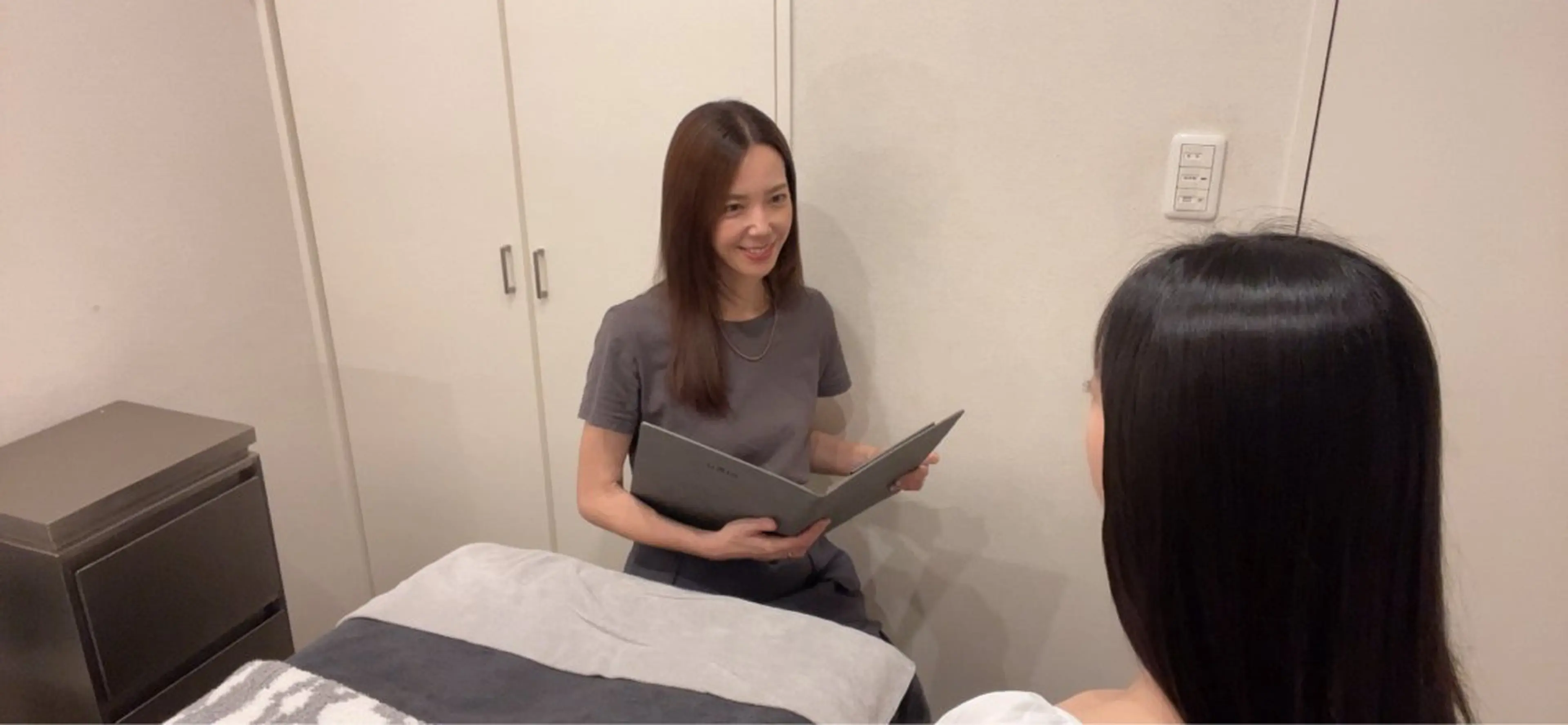 毛穴ケア専門サロン m&uのエステ・リラクイメージ