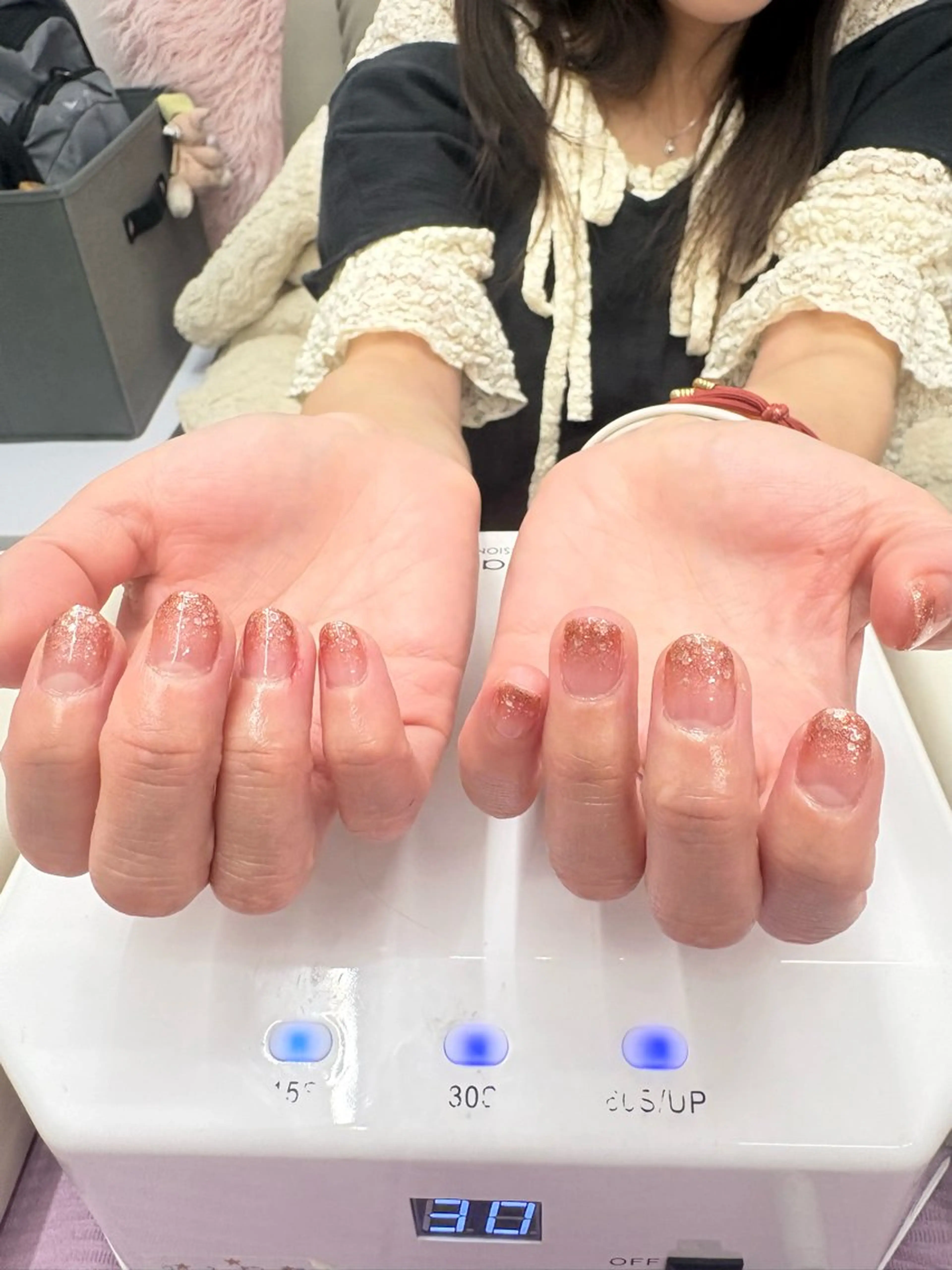 ネイル ラメ(グリッター) ラメグラデーション 杉田 月穂のネイルデザイン