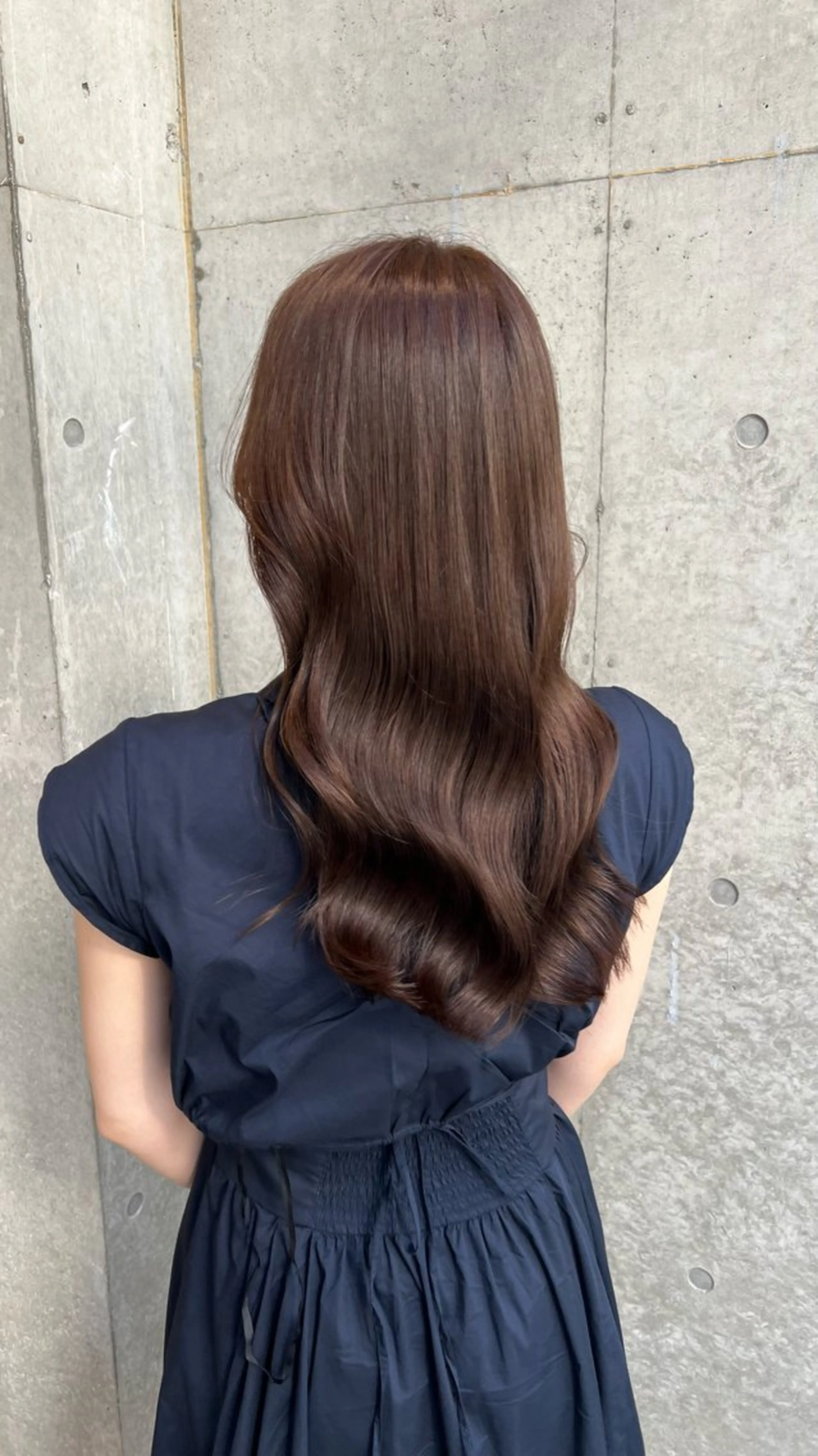 ロング カラー ロングレイヤー アッシュ ベージュカラー ブリーチ 透明感カラー カット ヘアカラー トリートメント 誰より丁寧なカット/ 小林輝/レイヤーのヘアスタイル