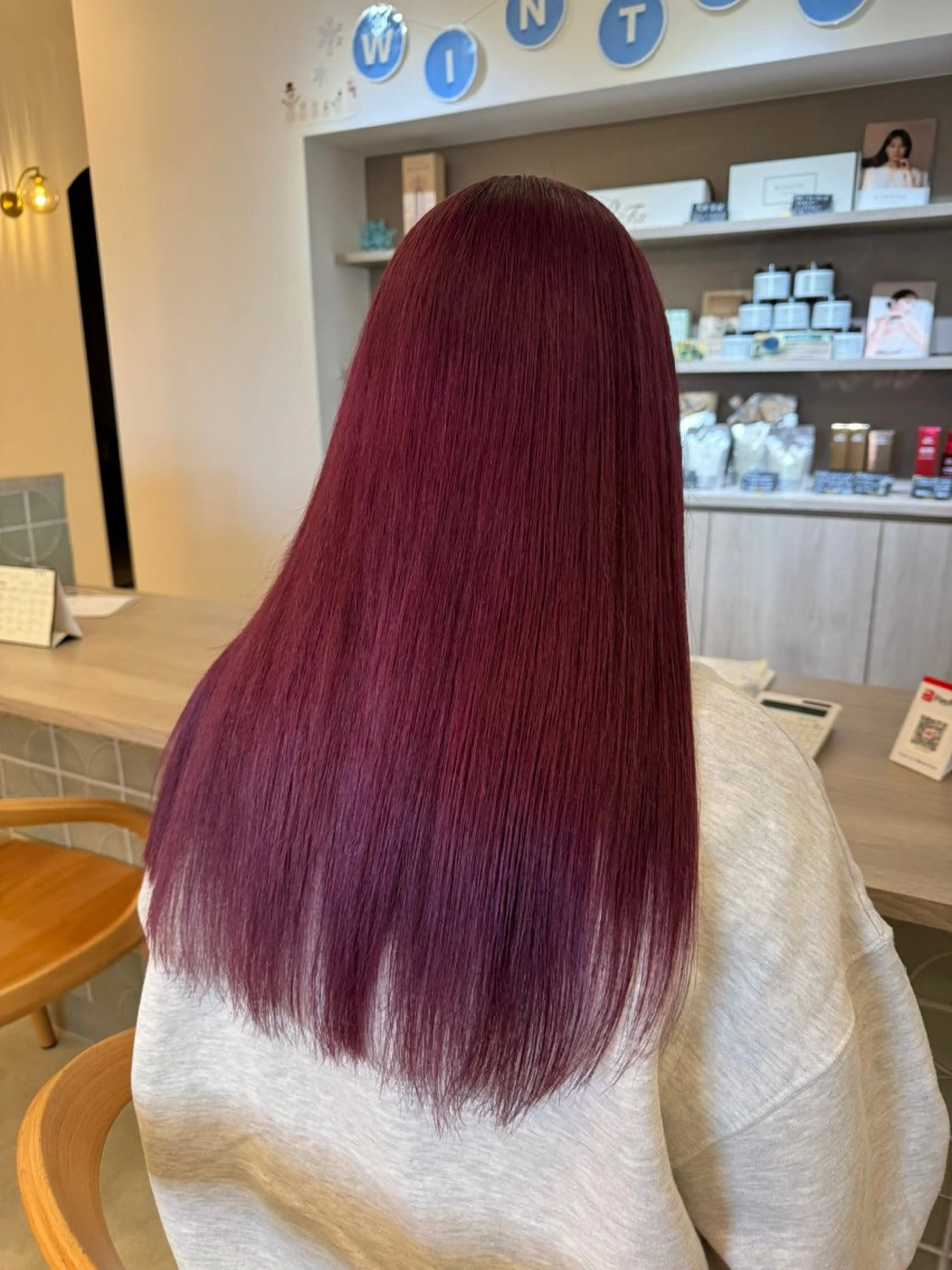 カラー ルプラボウ /小見山琴衣のヘアスタイル