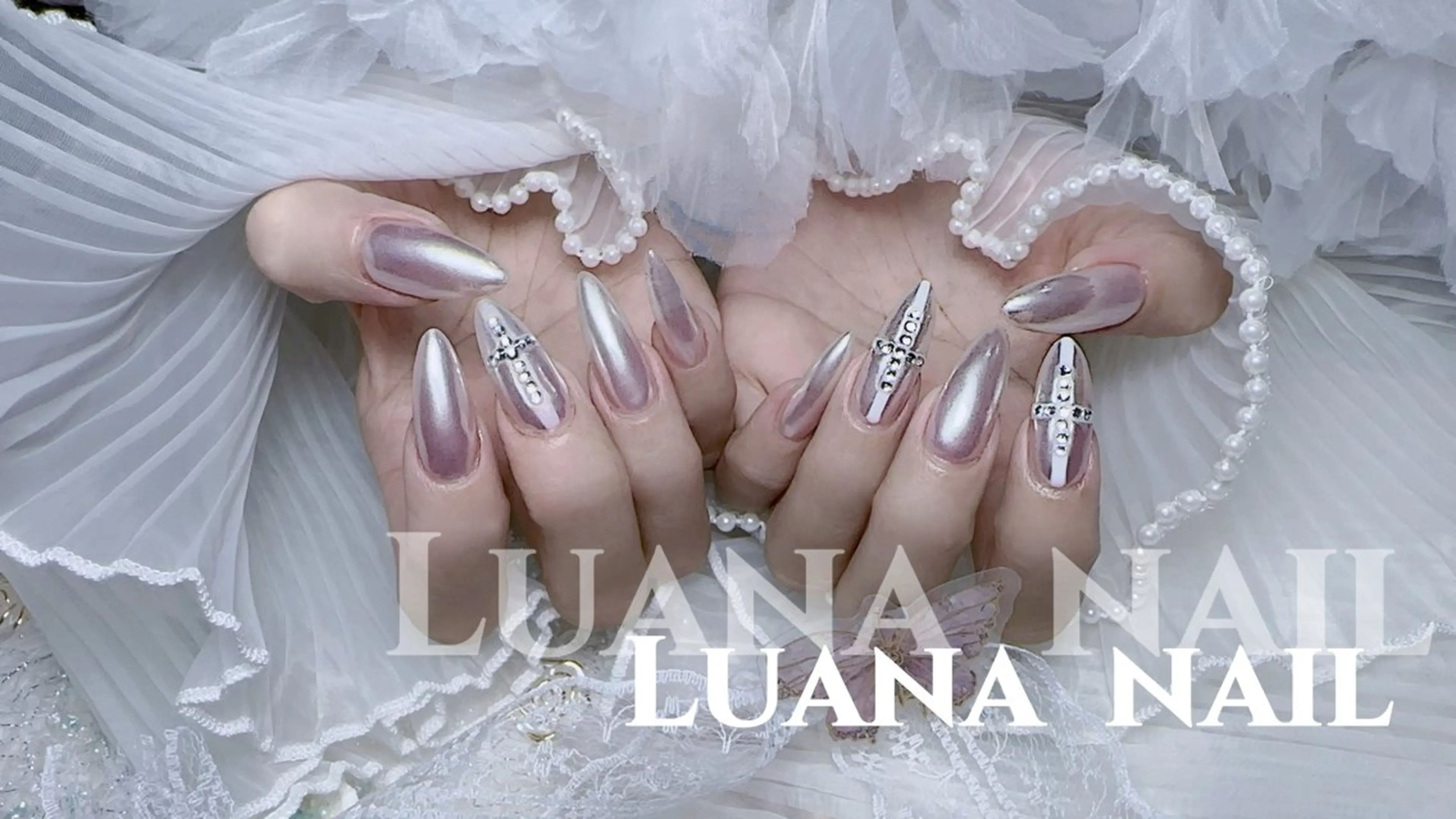 ネイル フラッシュネイル フレンチネイル 韓国ネイル マグネットネイル ミラーネイル ハンドネイル ルアナネイル サロンのネイルデザイン