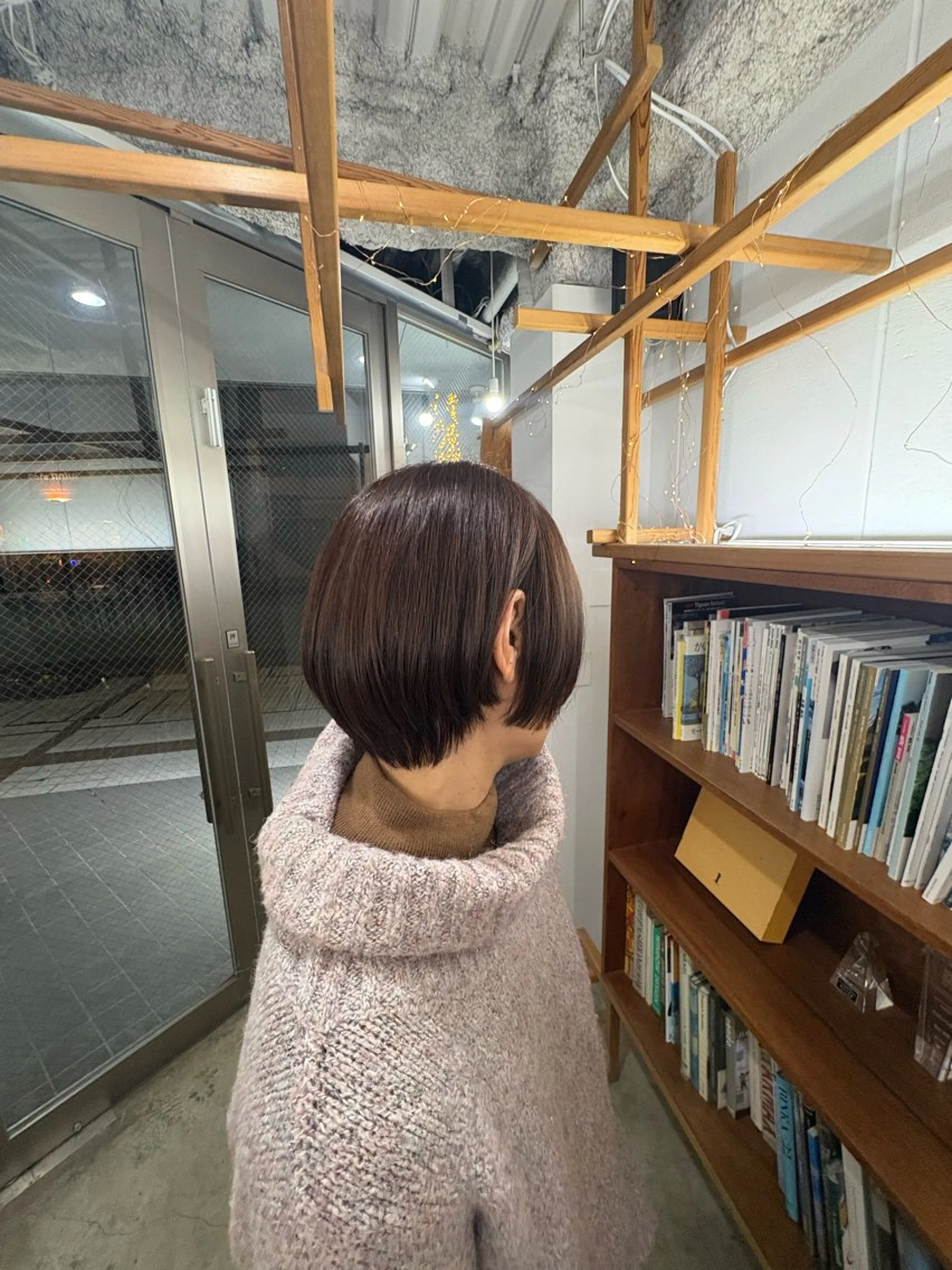 ショート ショートヘア カット ヘアカラー トリートメント 中澤 愛香のヘアスタイル