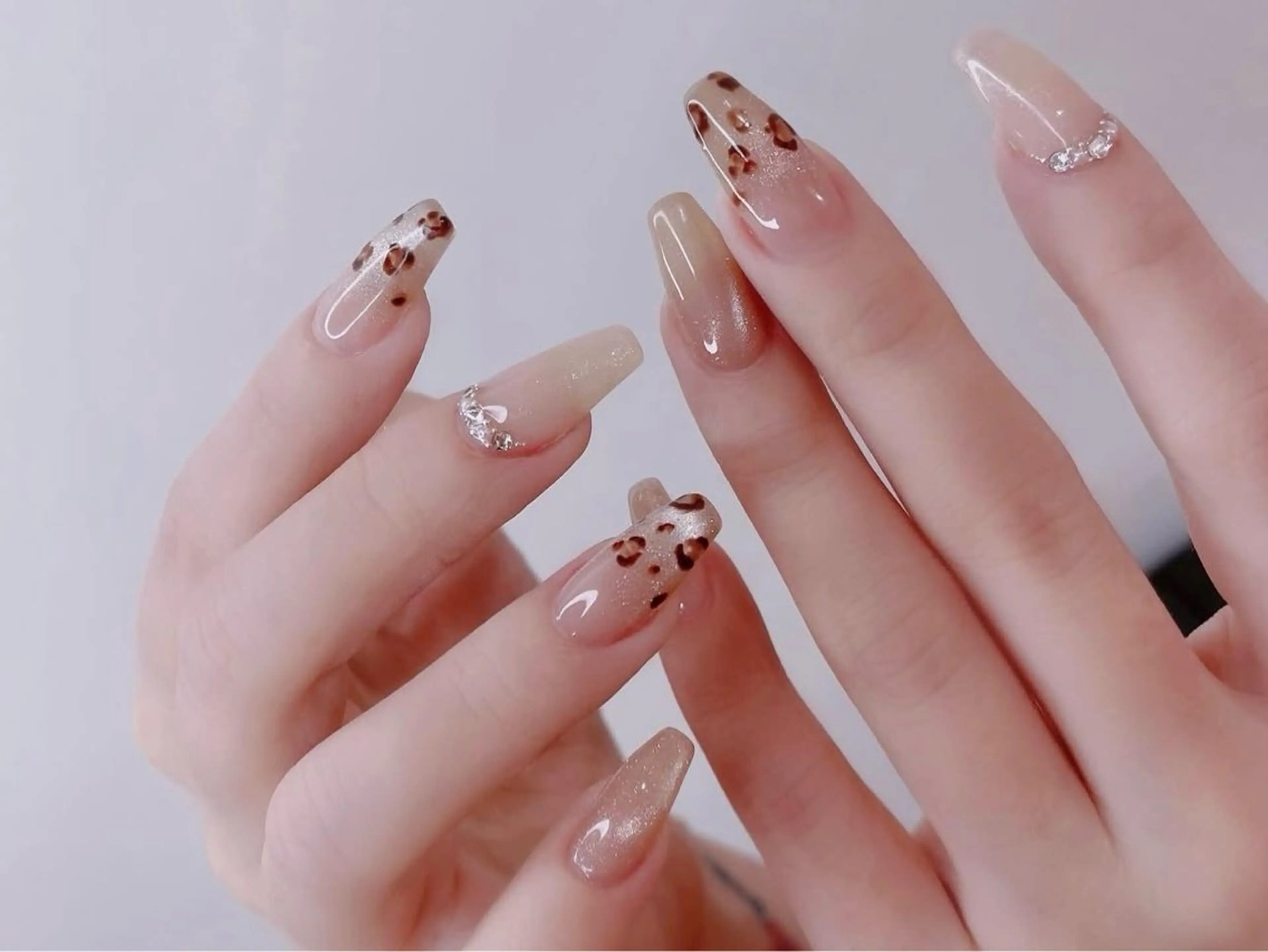 ネイル 長さ出し フットネイル フレンチネイル ジェルネイル 韓国ネイル ハンドネイル ハンドケア Nova Nail Nambaのネイルデザイン