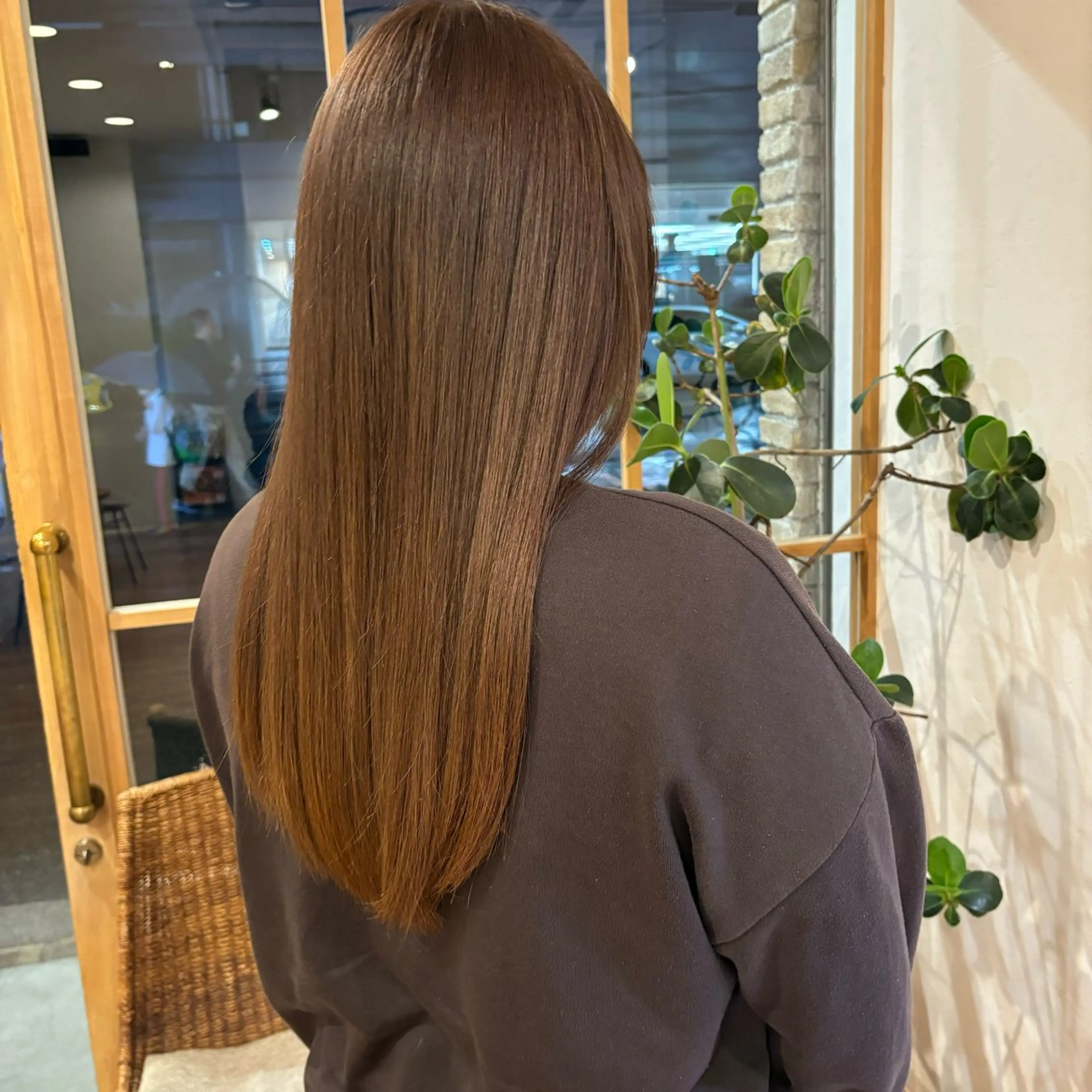 カラー ブリーチ 祝 莉子のヘアスタイル