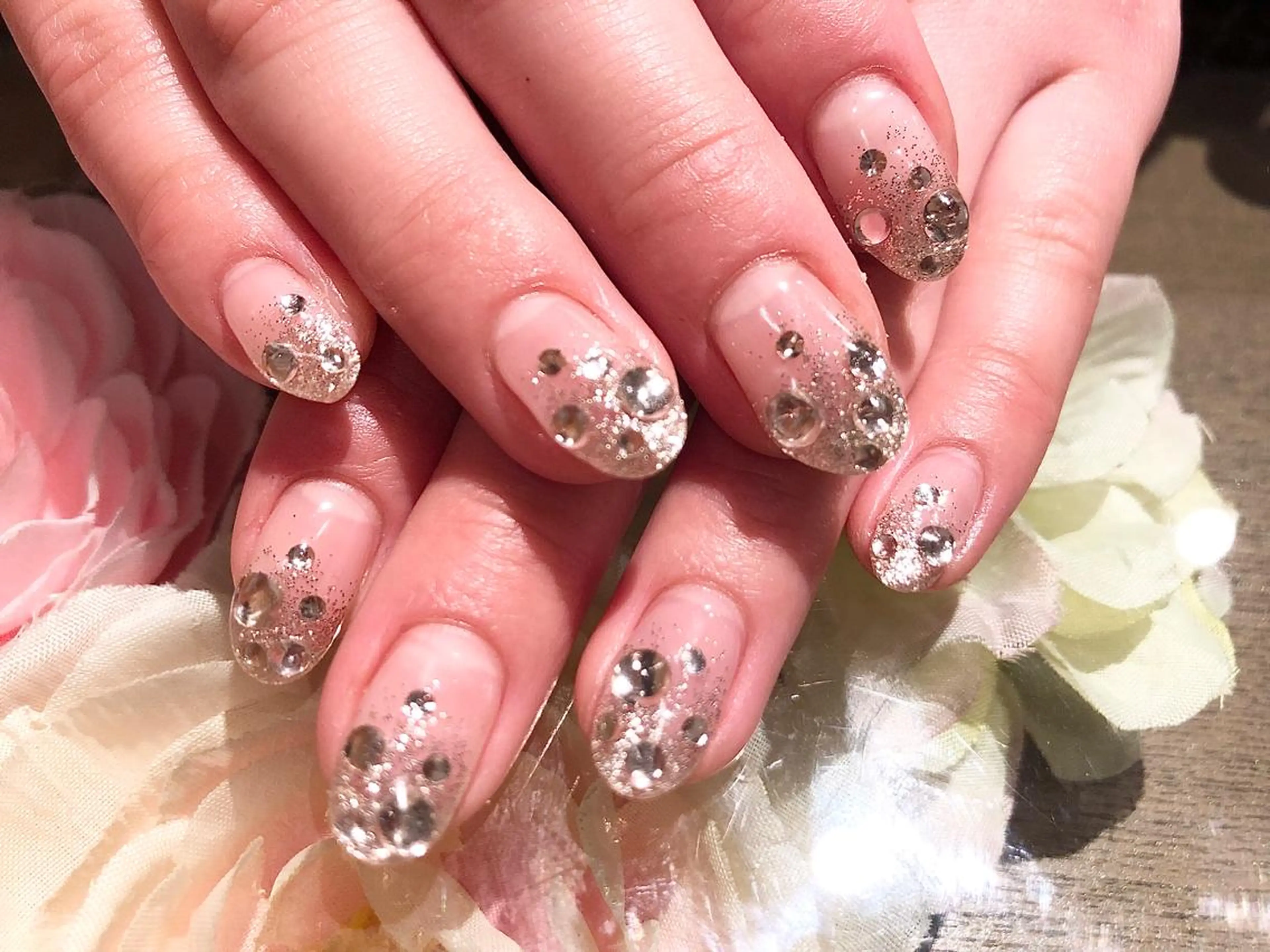 ネイル Nest 三田のマツエク・マツパデザイン