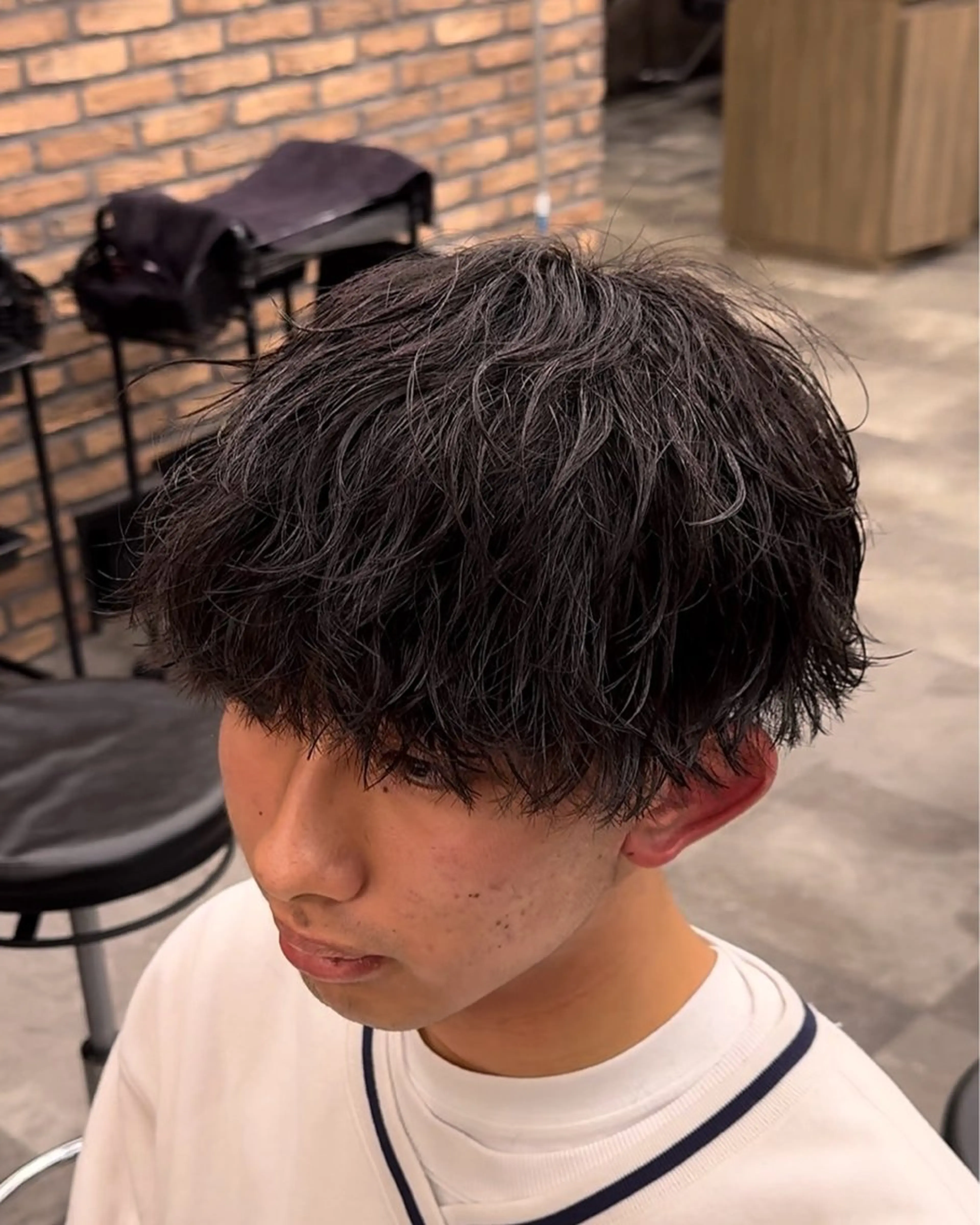 パーマ メンズ シャドウ/フェザー 朝崎倭斗のヘアスタイル