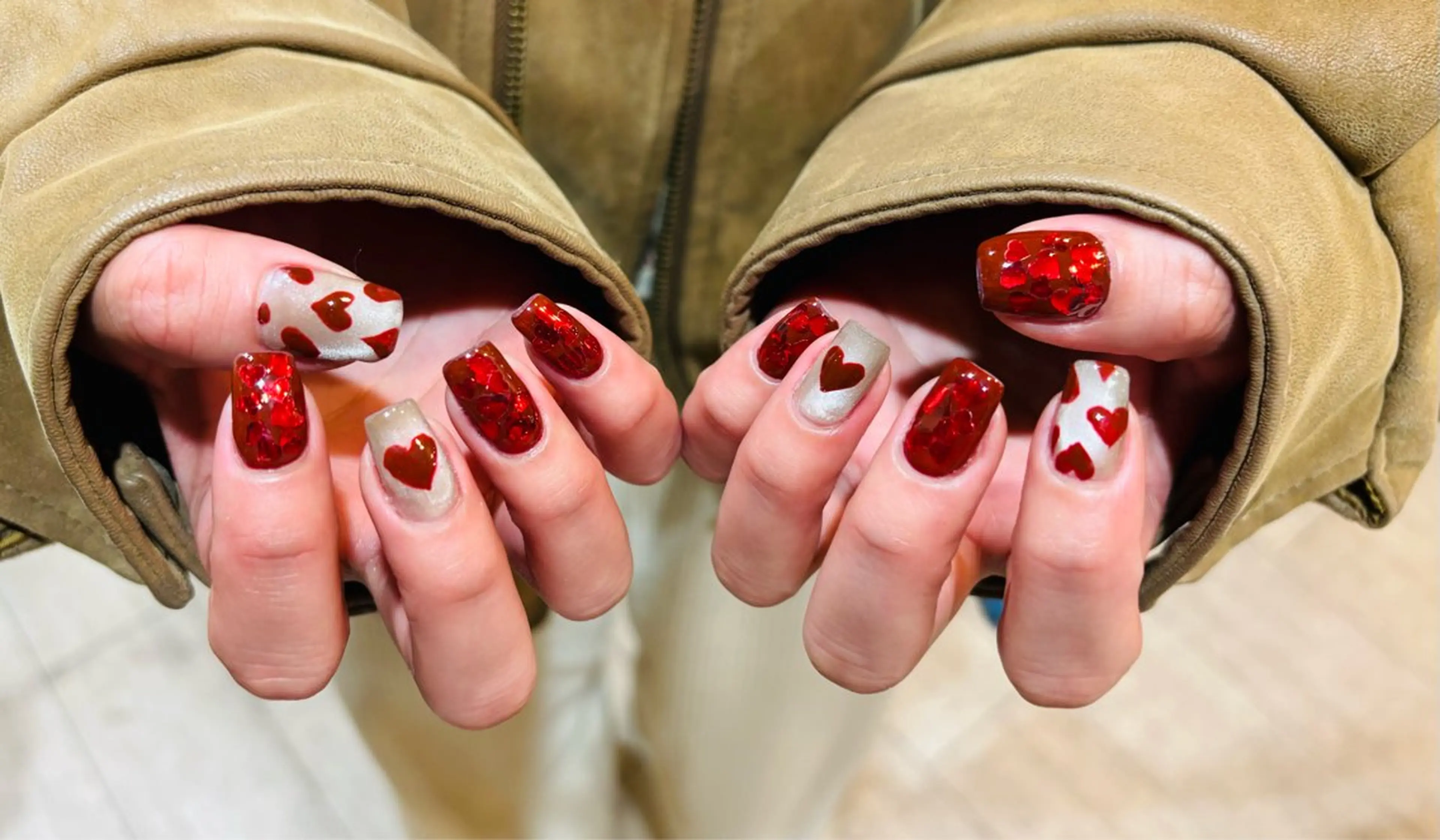 ネイル バレンタイン ハンドネイル O. YUMIKOのネイルデザイン