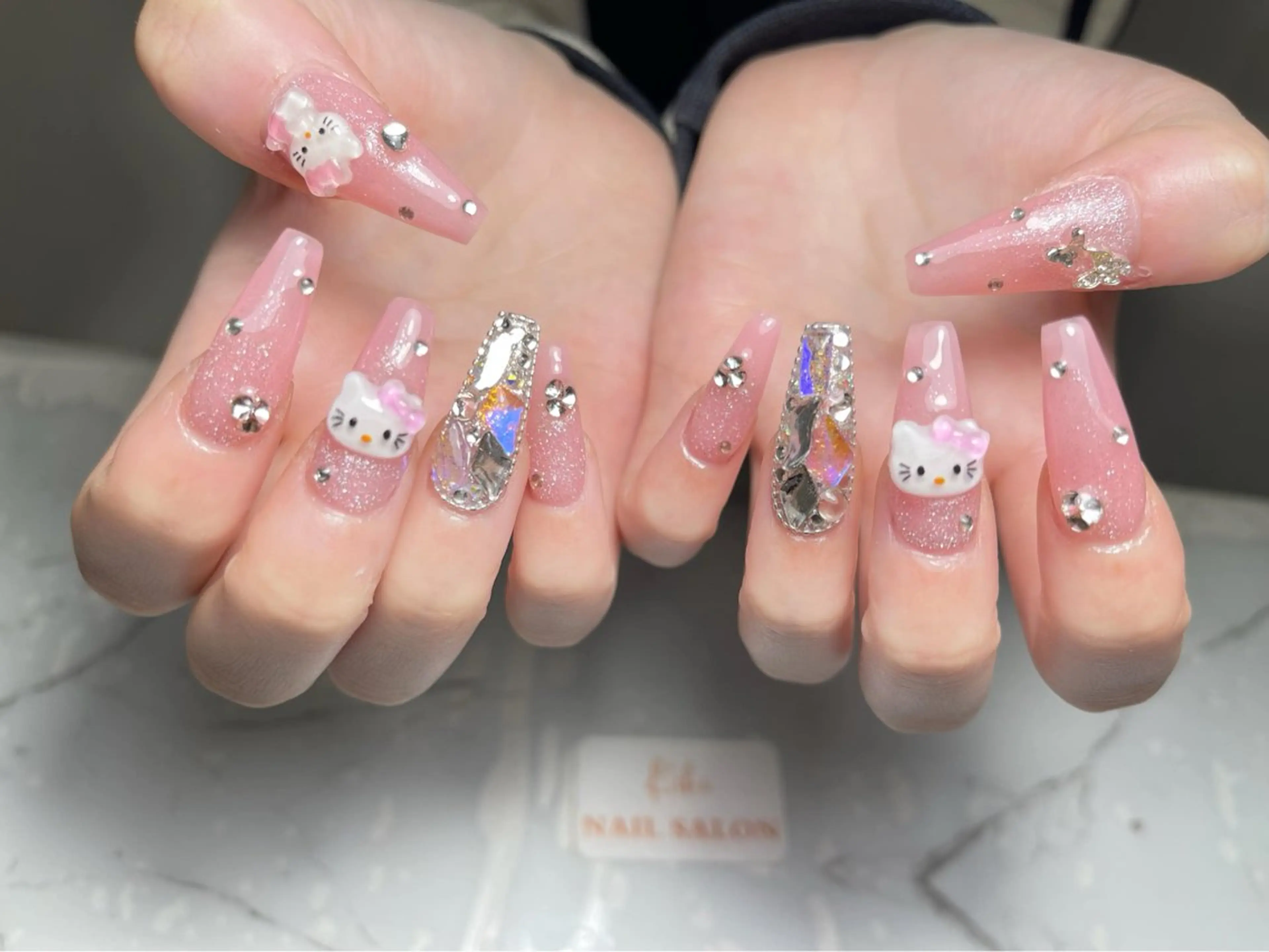 ネイル アートネイル フレンチネイル ジェルネイル グラデーション 韓国ネイル ハンドネイル 💕鈴木ユリ パラジェル/オフ無料のネイルデザイン