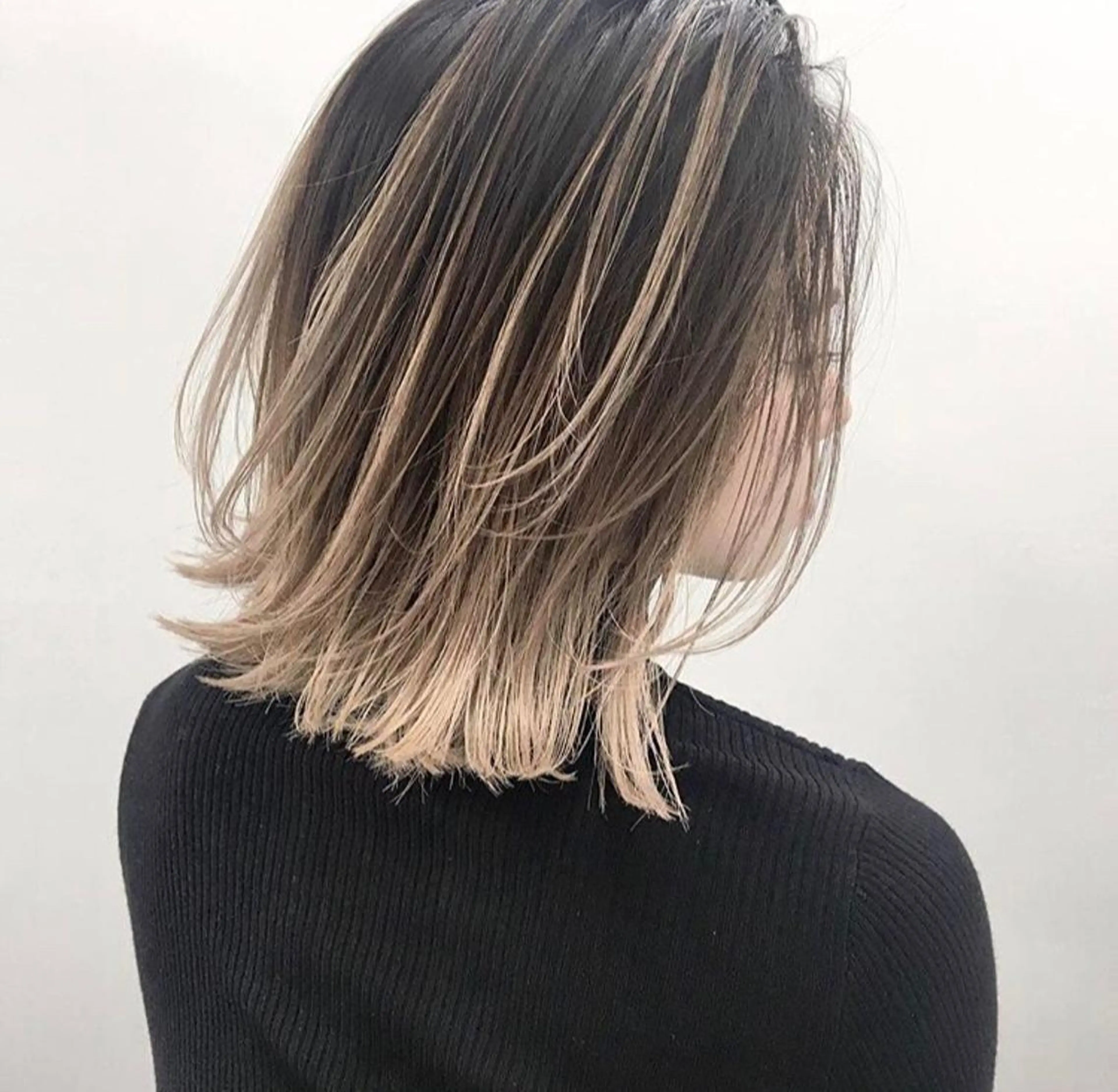 ショート カラー バレイヤージュ レイヤーカット 髪質改善サロン 心斎橋ARCHEのヘアスタイル