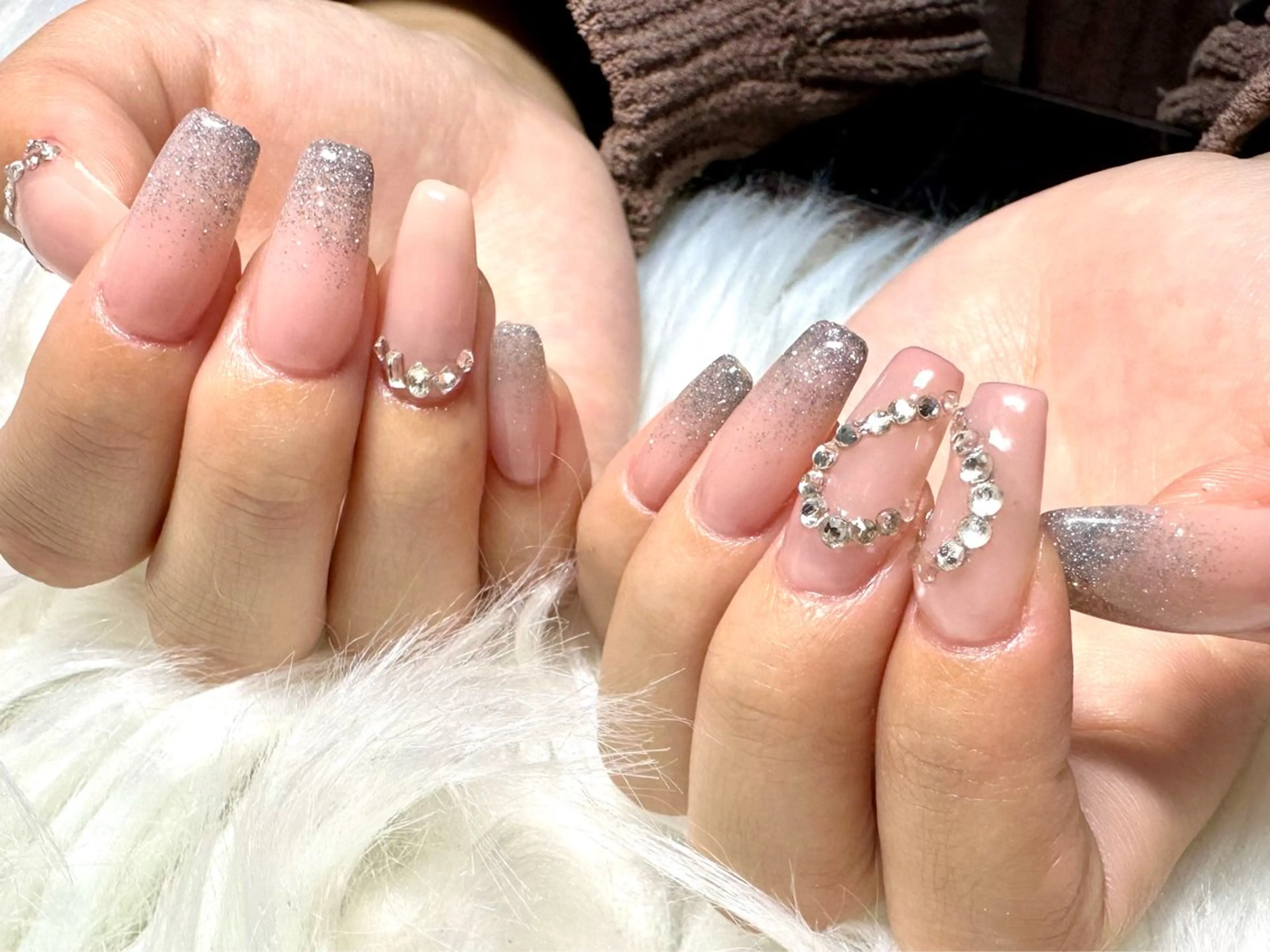 ネイル グラデーション ハート ラメ(グリッター) ラメグラデーション Oshiiro nailのネイルデザイン
