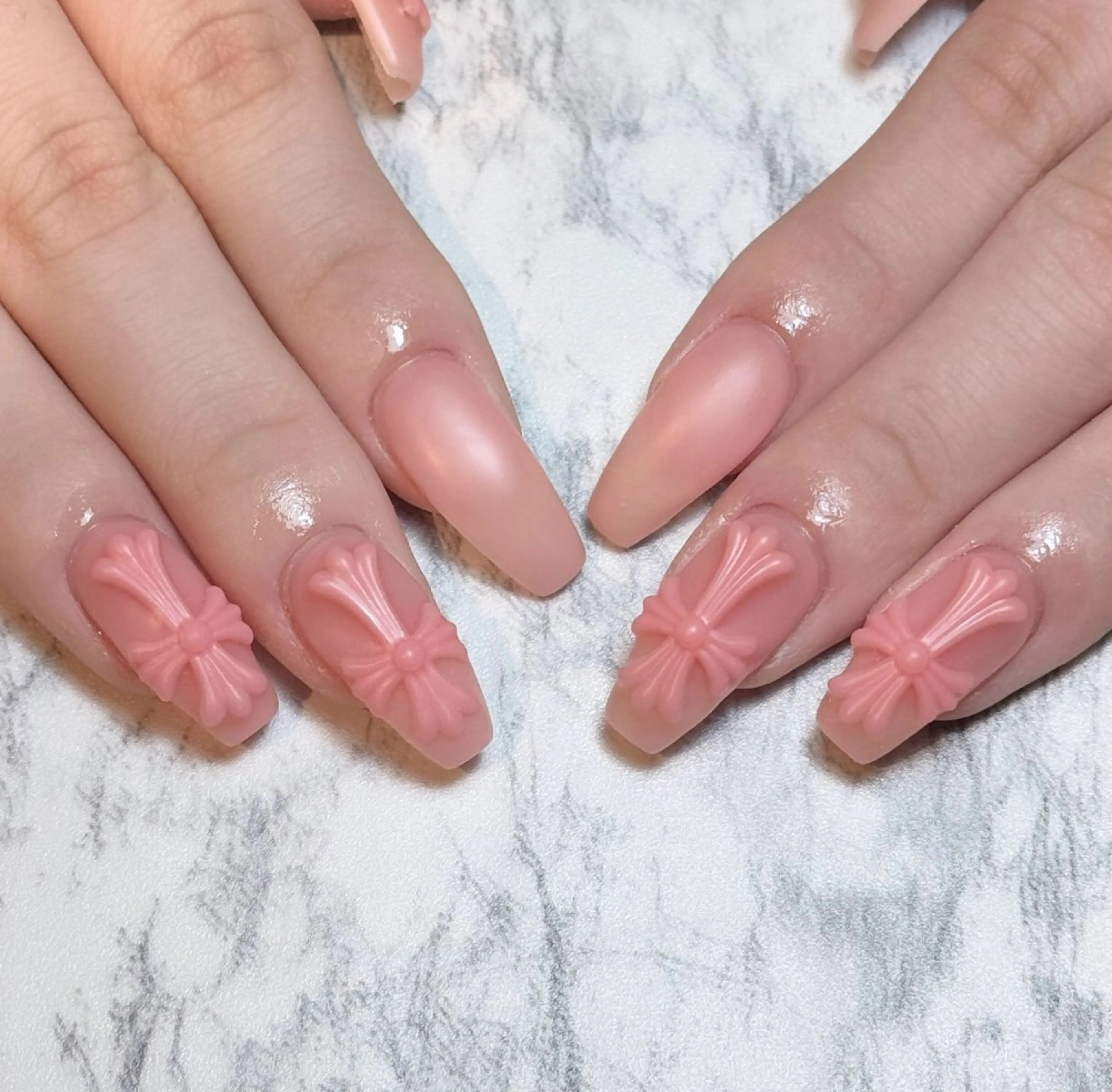 ネイル brodia nails m_riのネイルデザイン