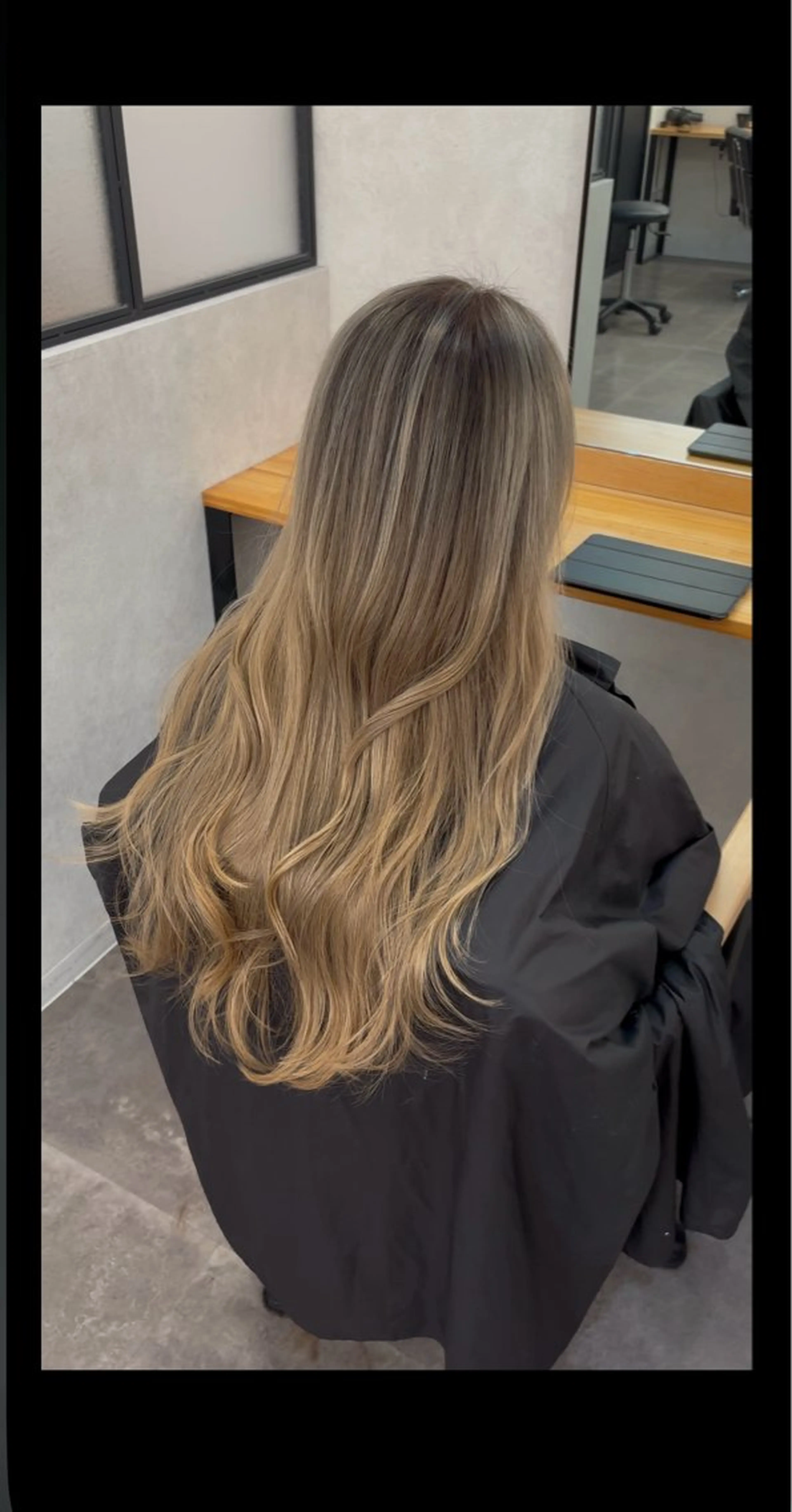 ロング レイヤーカット ヘアカラー 🌟心斎橋レイヤー 艶ハイトーン/ウルフのその他イメージ