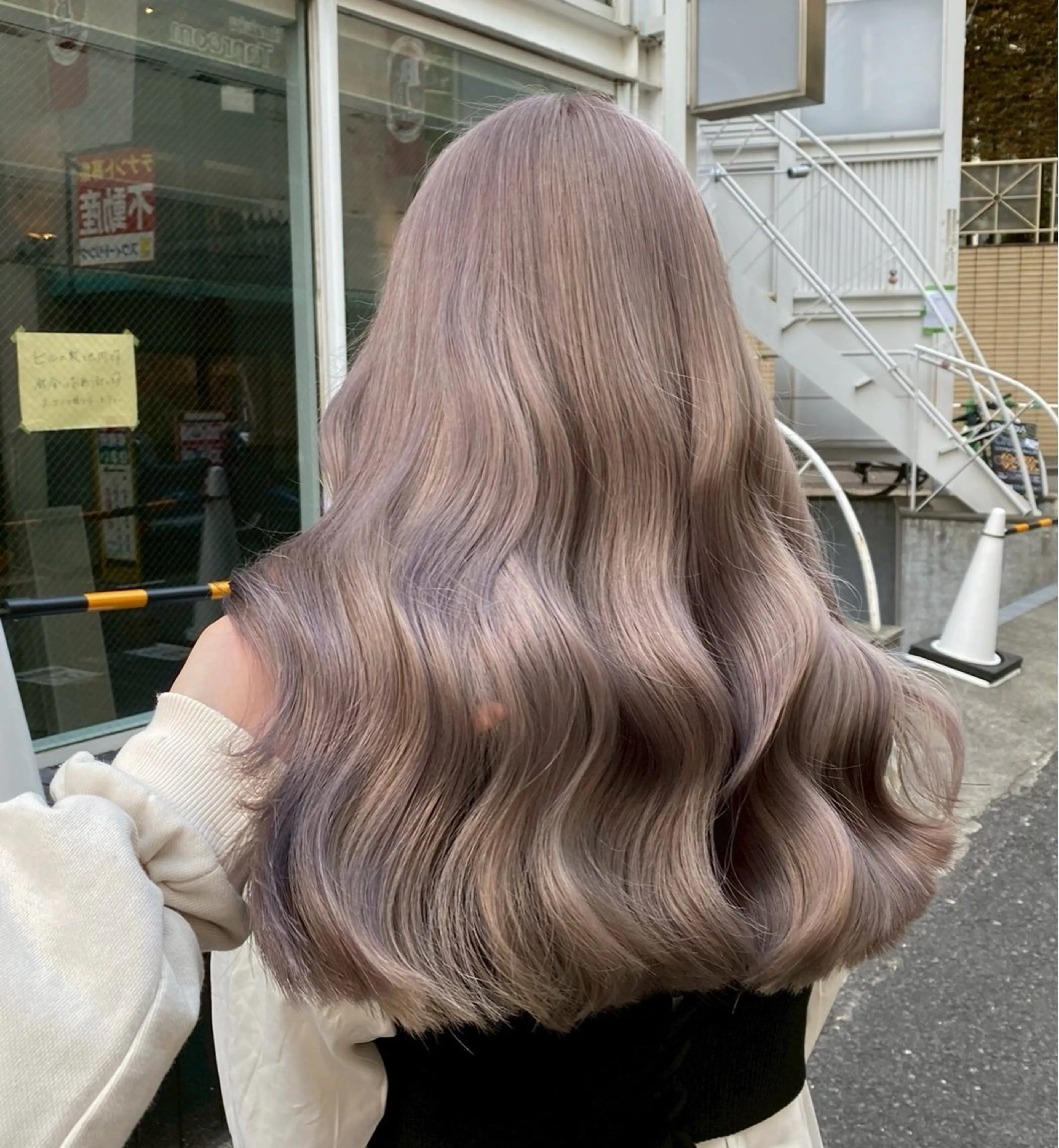 ロング カラー ヘアカラー フジマ ハルナのヘアスタイル