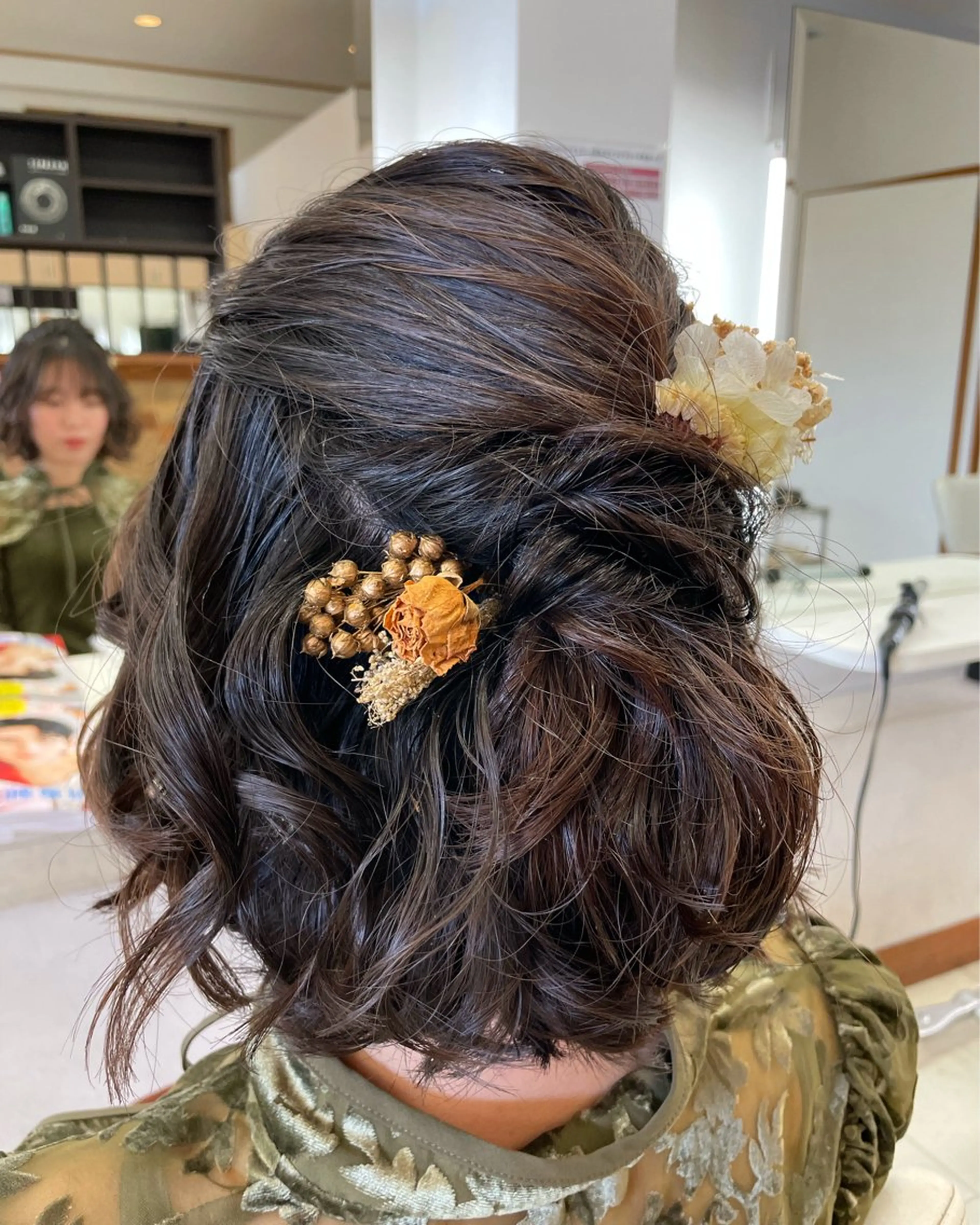 ミディアム ヘアアレンジ ハーフアップ 結婚式・ブライダル ヘアセット いけだ ゆうのヘアスタイル