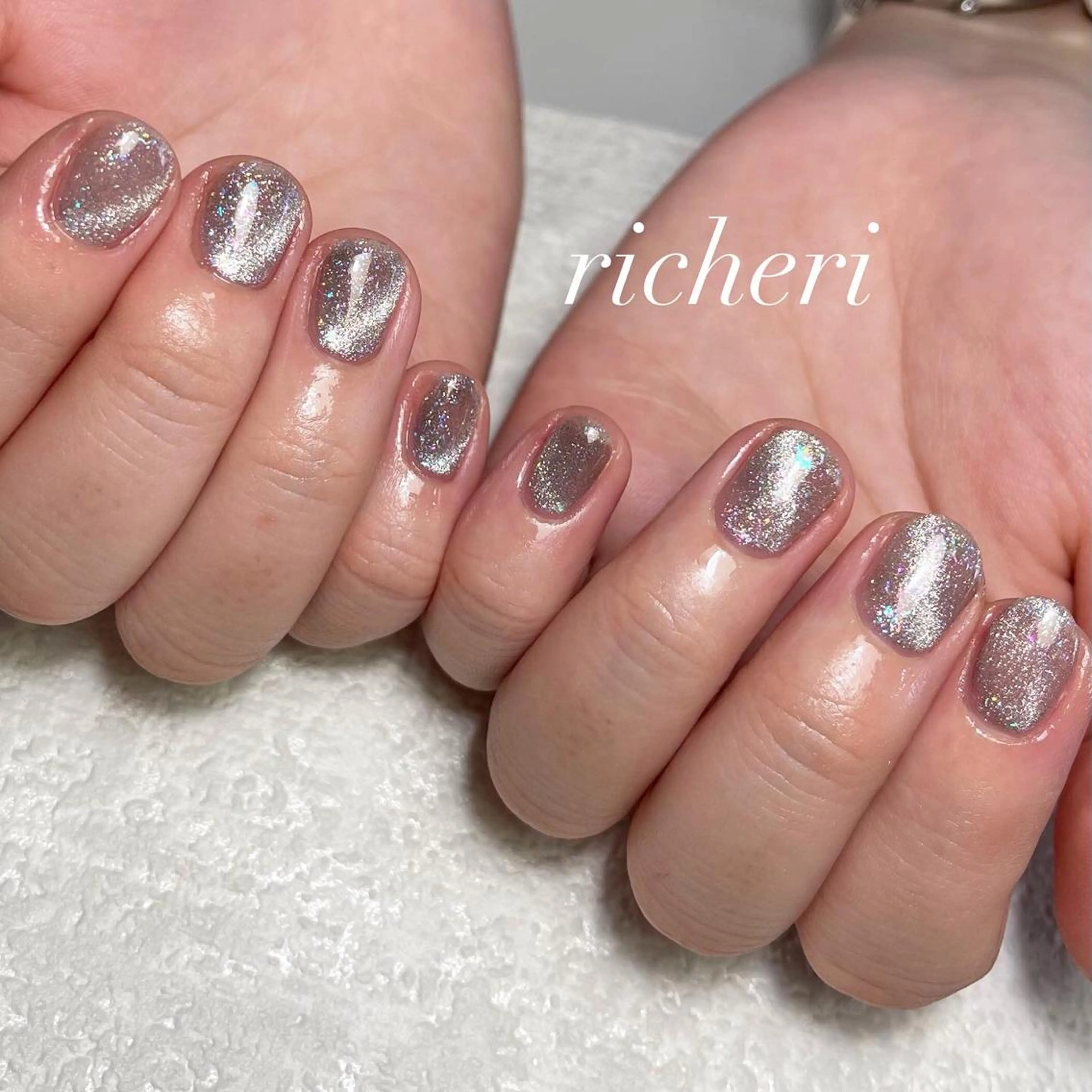 ミディアム ネイル 韓国風ヘア アートネイル フレンチネイル ジェルネイル ガラスフレンチ richeri beautyのエステ・リラクイメージ