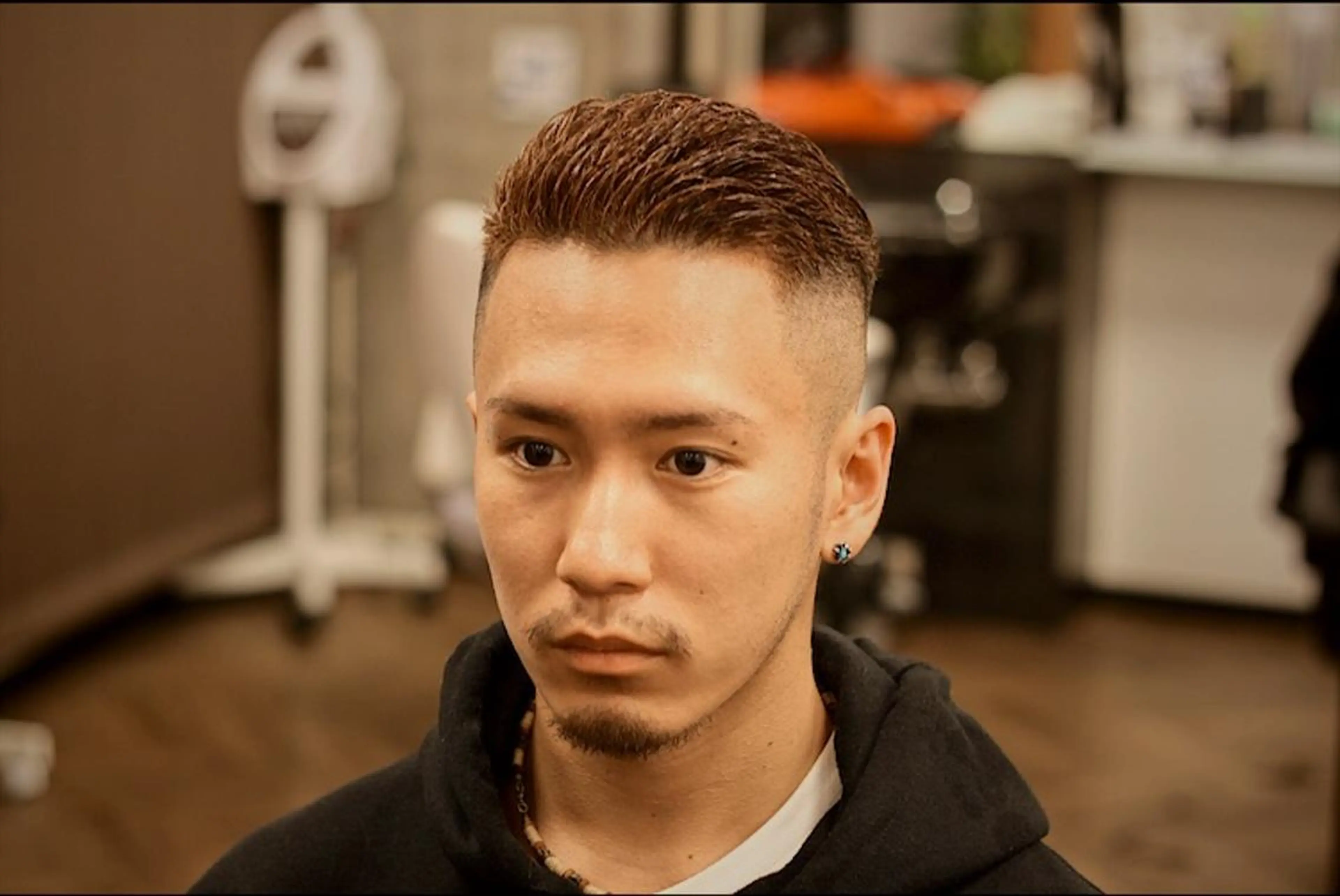ショート カラー メンズ アッシュ ベージュカラー カット ヘアカラー 前田賢生 ご新規様はNGのヘアスタイル