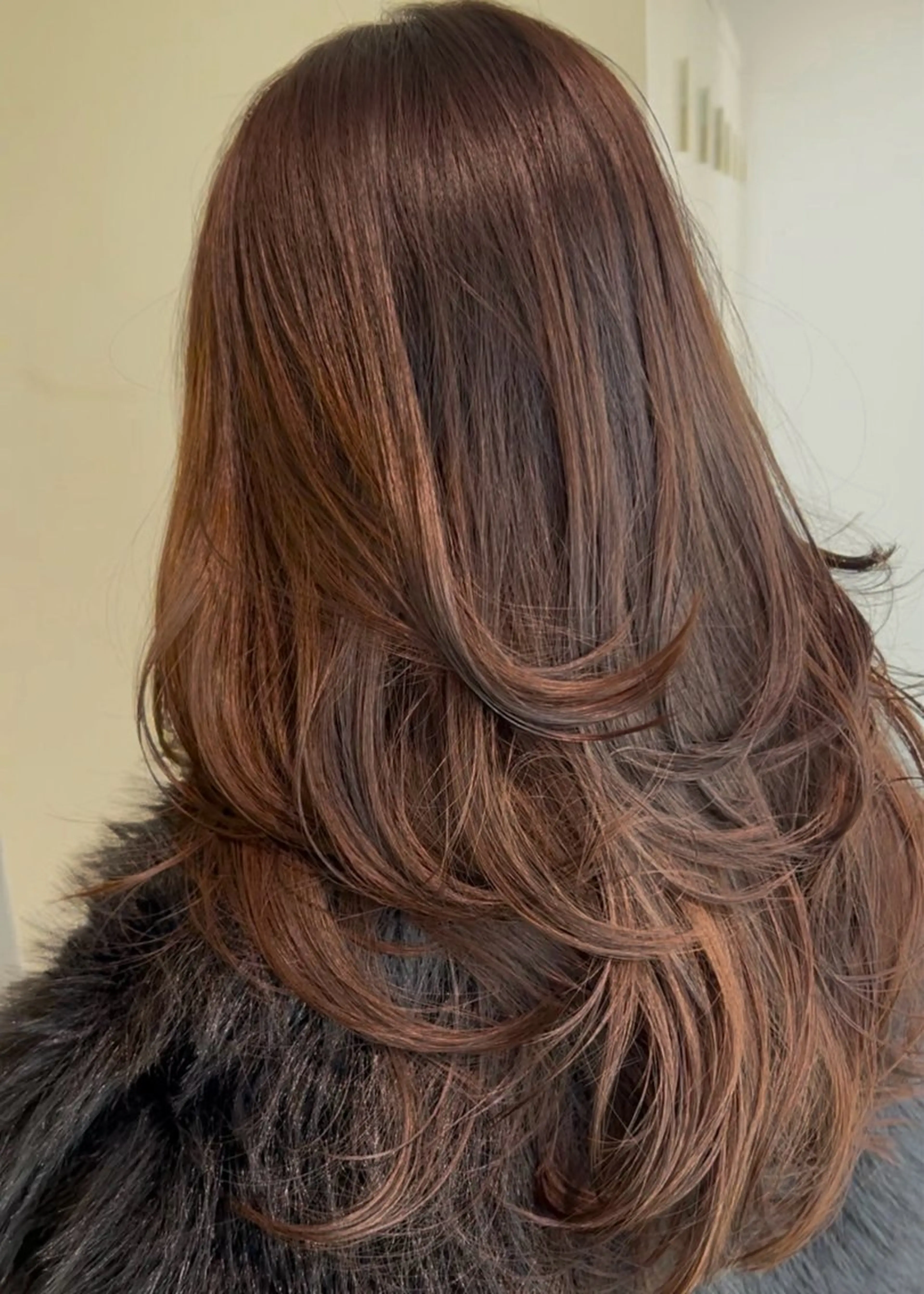 ロング カラー カット ヘアカラー トリートメント 艶ハイトーン🔆 ️️️安座間 希のヘアスタイル