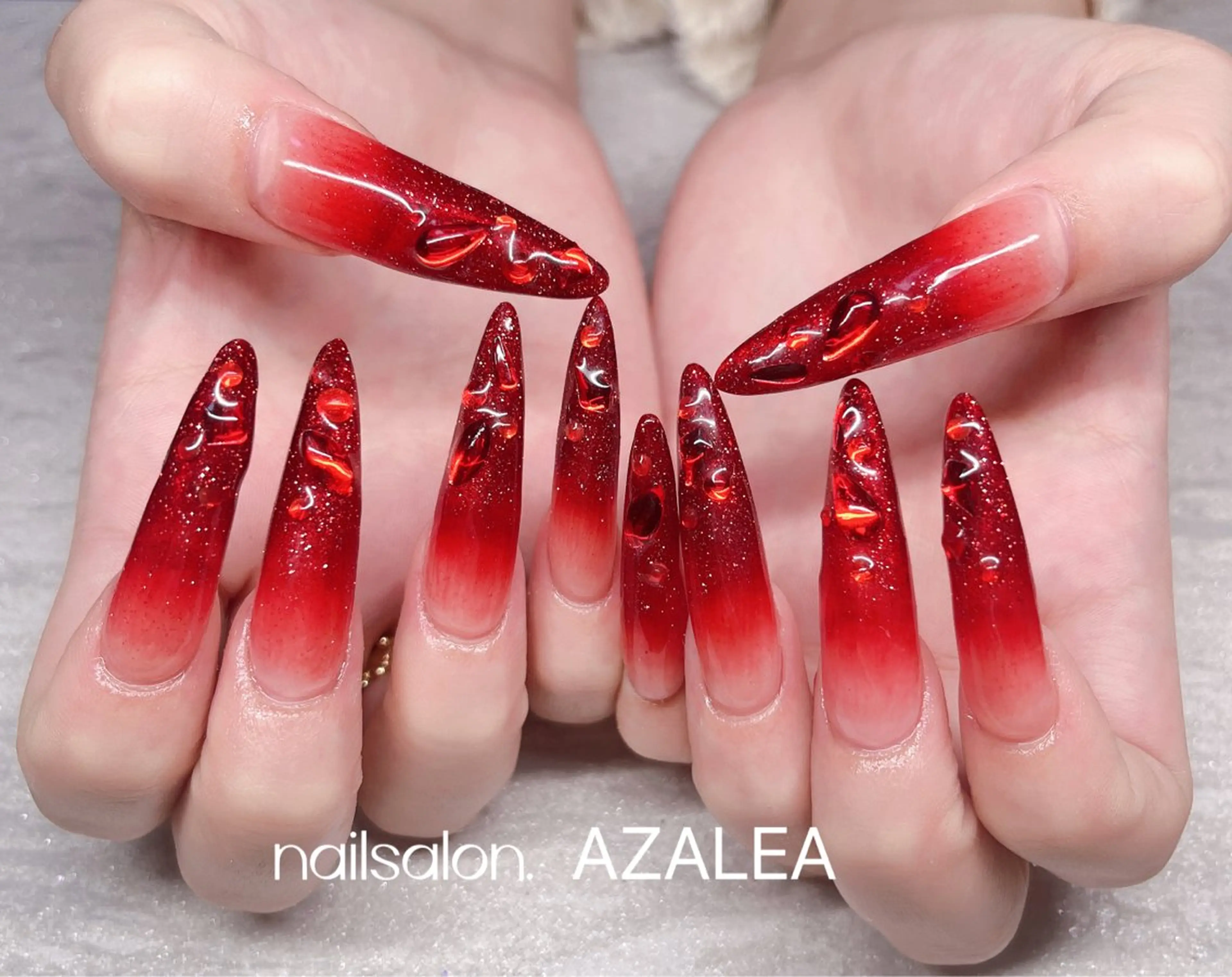 ネイル ハンドネイル R inのネイルデザイン