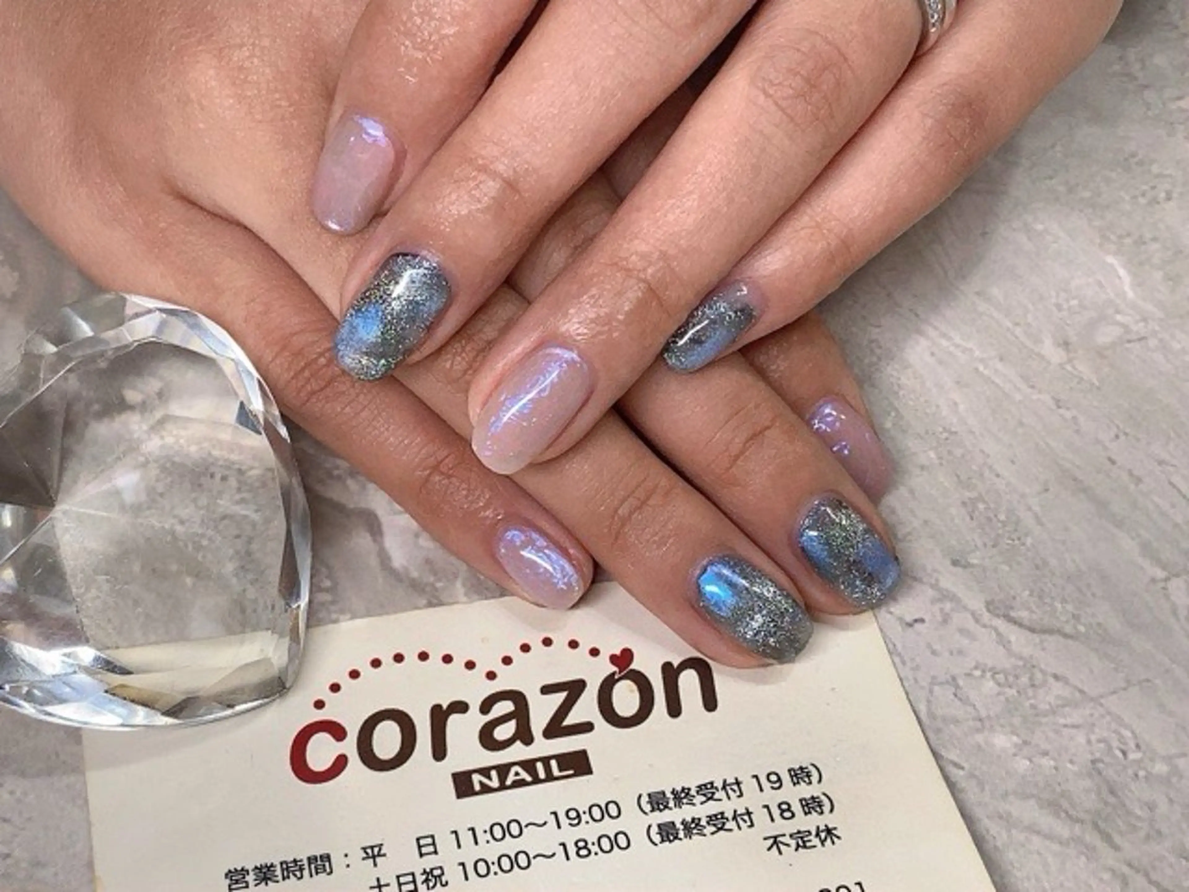 ネイル 水色 マグネットネイル 大理石ネイル(マーブル) ミラーネイル ニュアンスネイル ネイリスト aicoのネイルデザイン