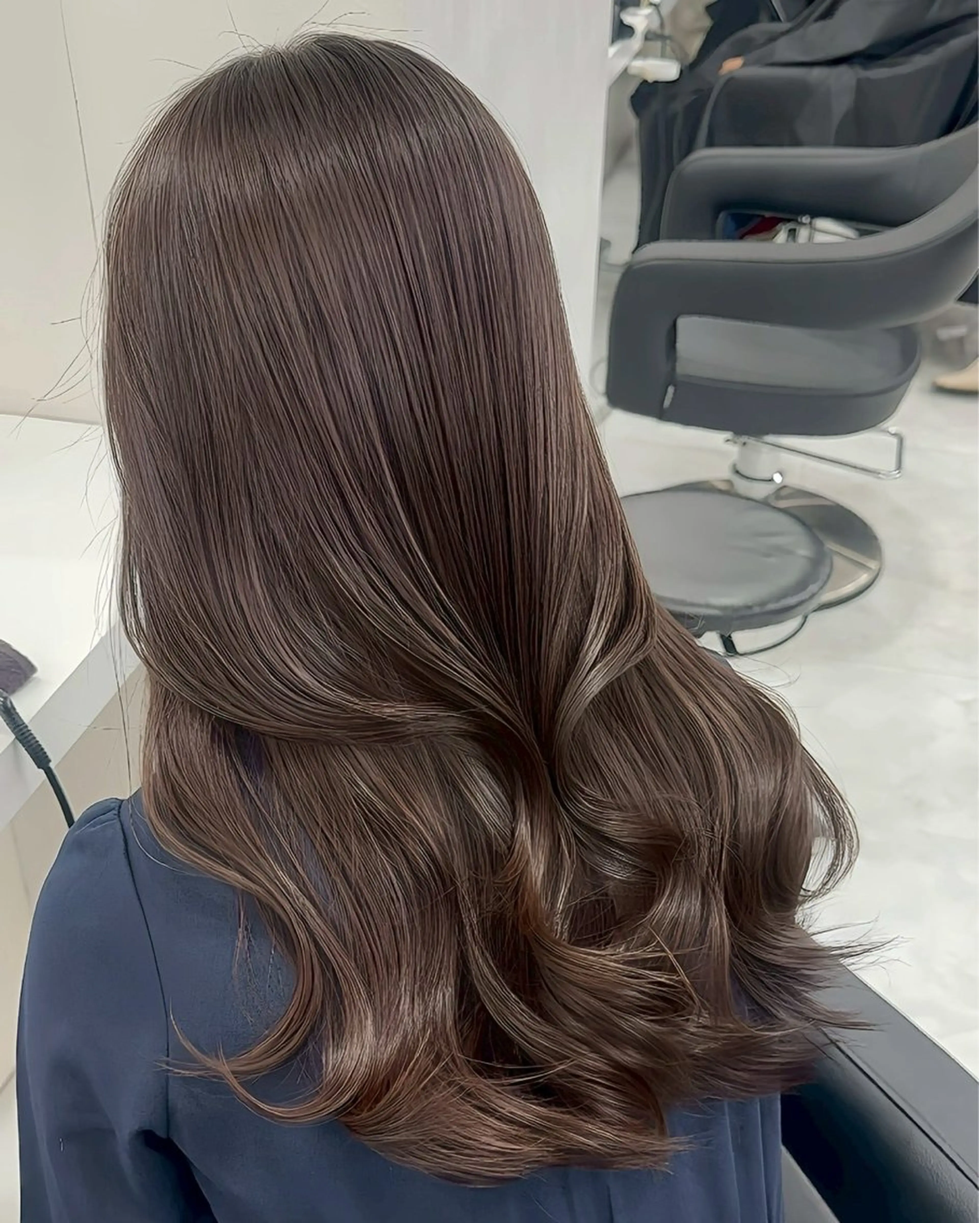 カラー ヘアカラー トリートメント ヘアセット 大人っぽツヤ髪🫧 銀座/表参道のヘアスタイル