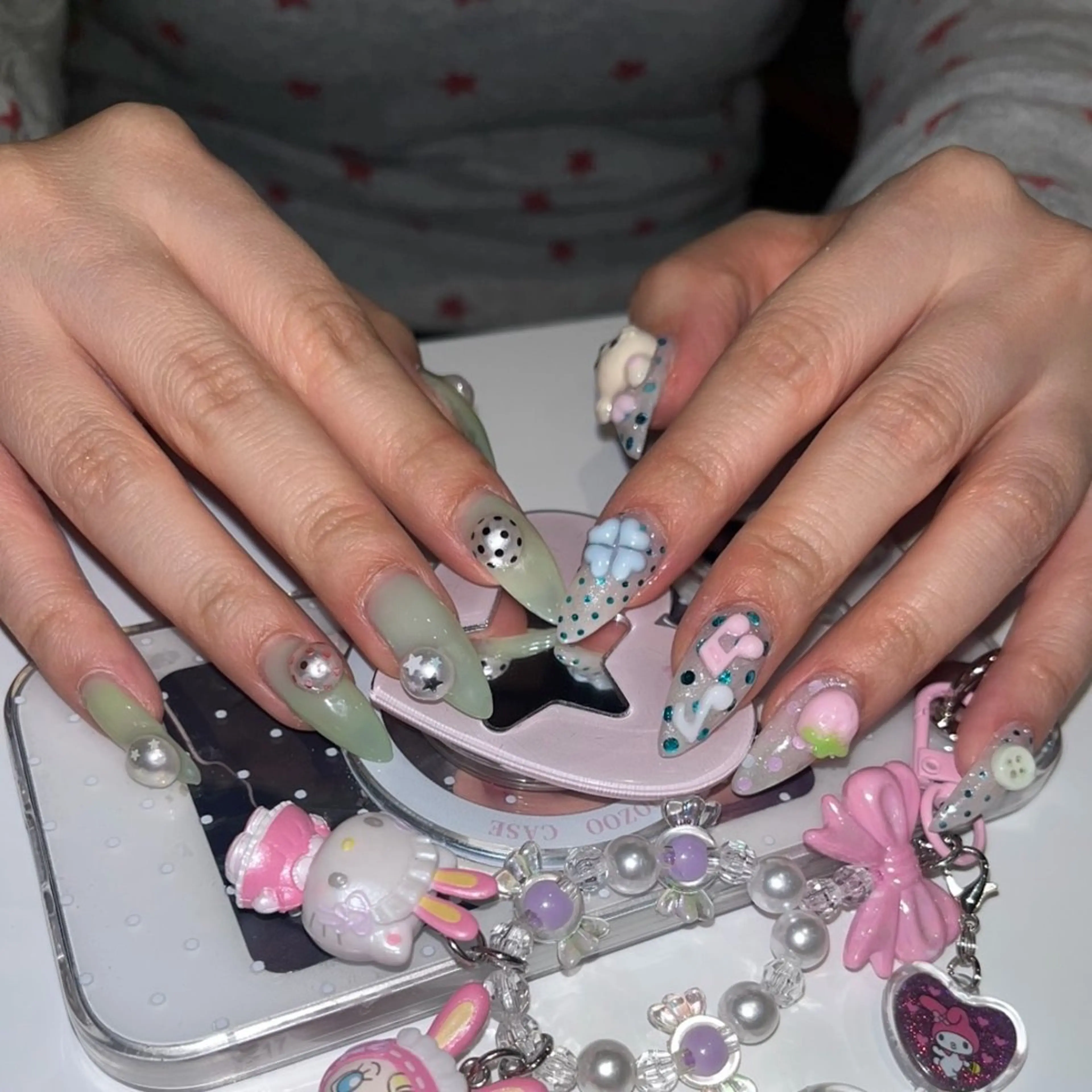 ネイル ハンドネイル sayuri ໒꒱のネイルデザイン