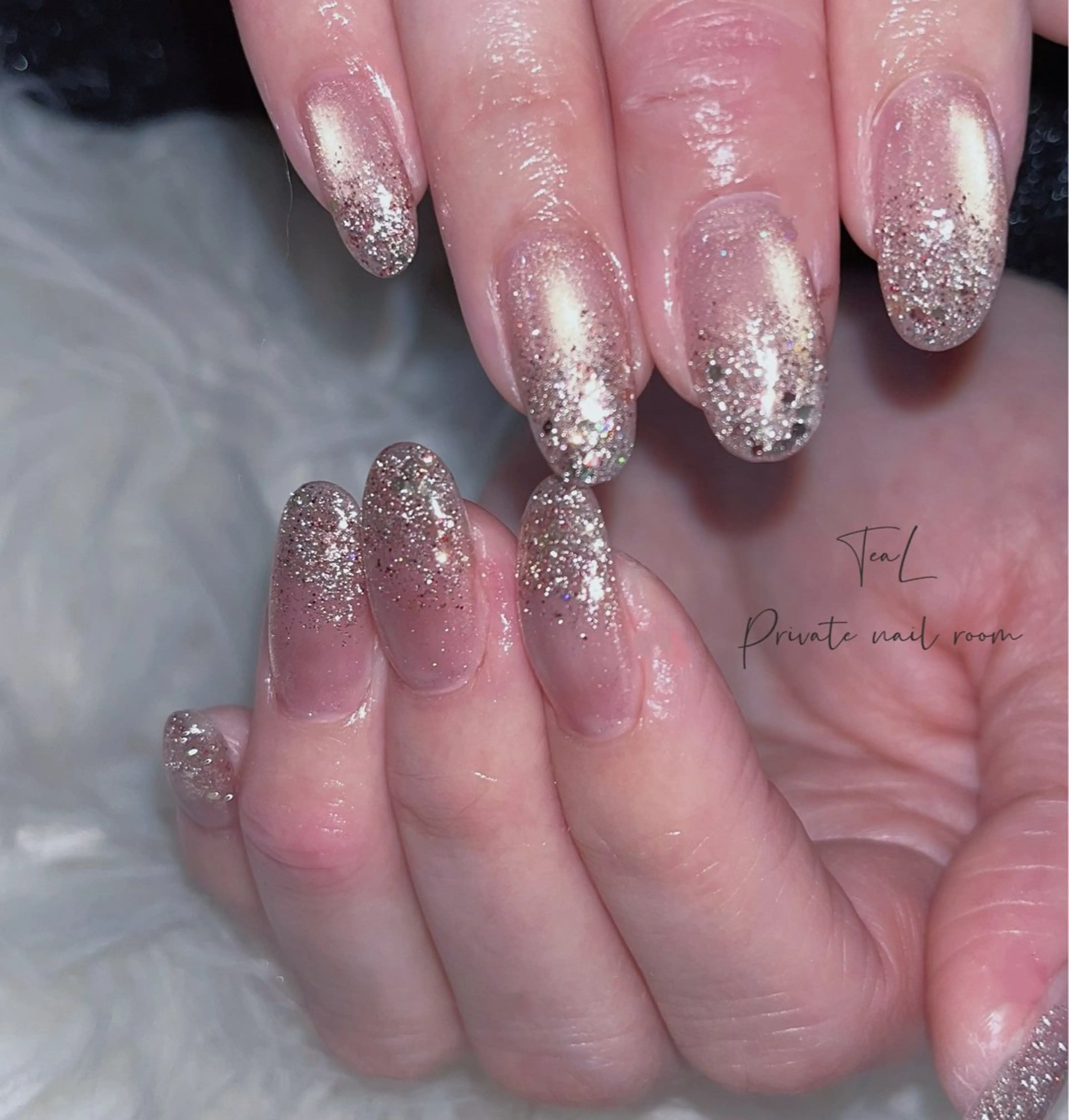 ネイル フラッシュネイル グラデーション キラキラネイル マグネットネイル TeaL nailのネイルデザイン